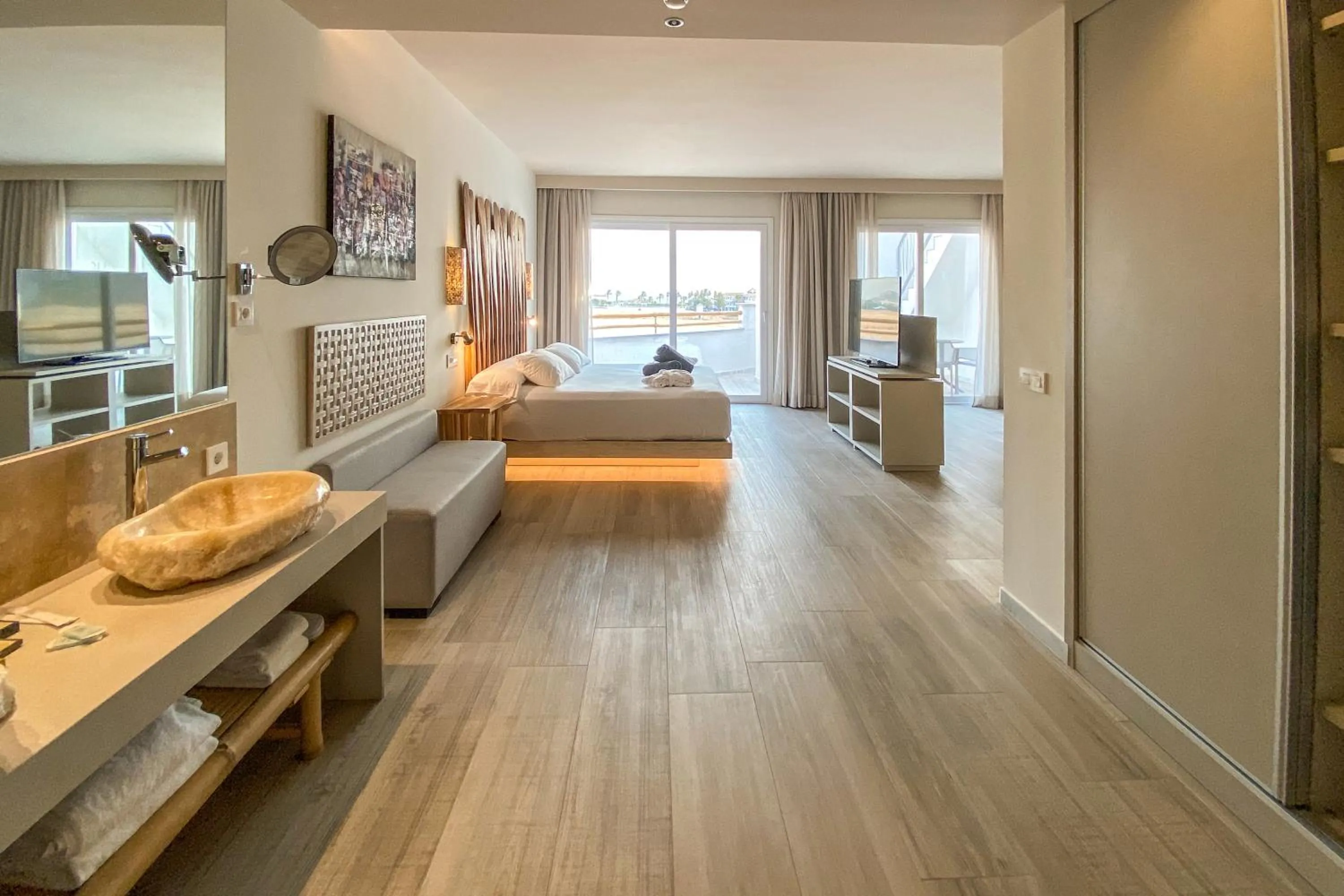 Photo of the whole room, Bed in Zahara Beach & Spa by QHotels - Adults Recommended