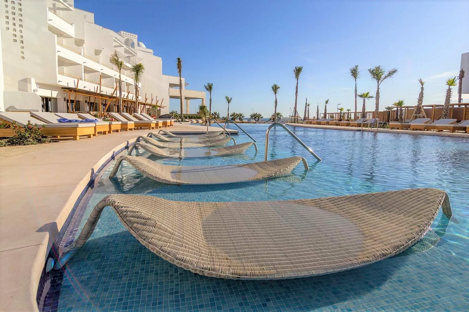 Swimming pool in Zahara Beach & Spa by QHotels - Adults Recommended