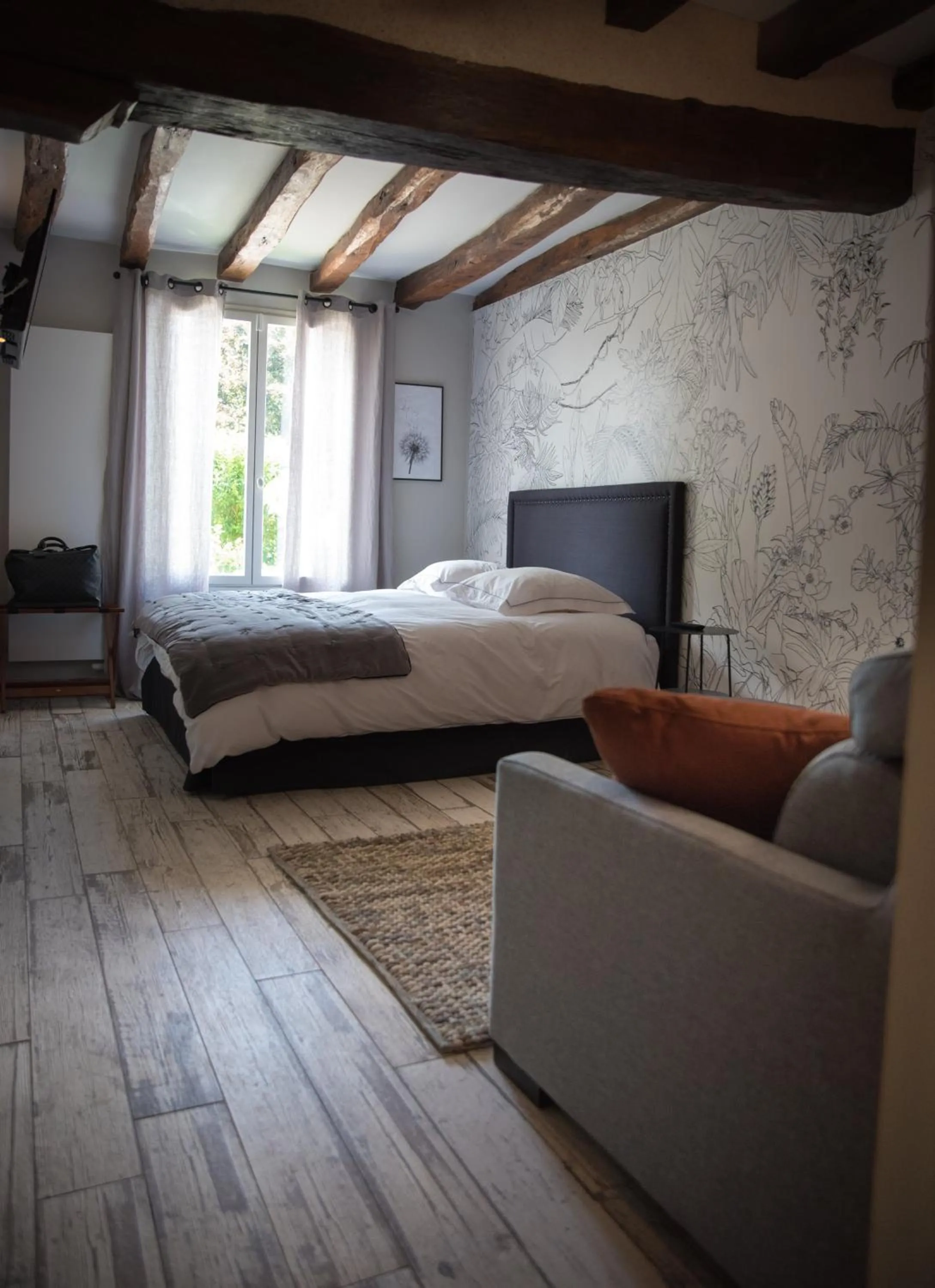Bed in LA DEMALERIE
