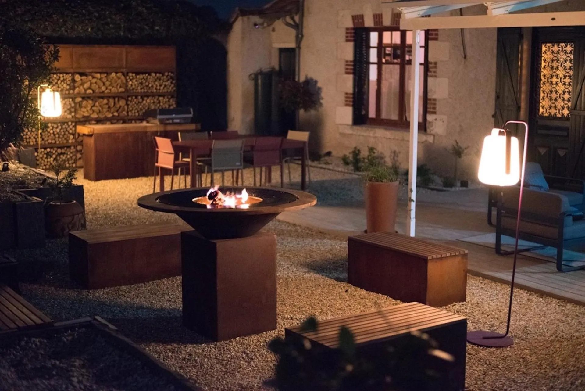 Communal kitchen in LA DEMALERIE