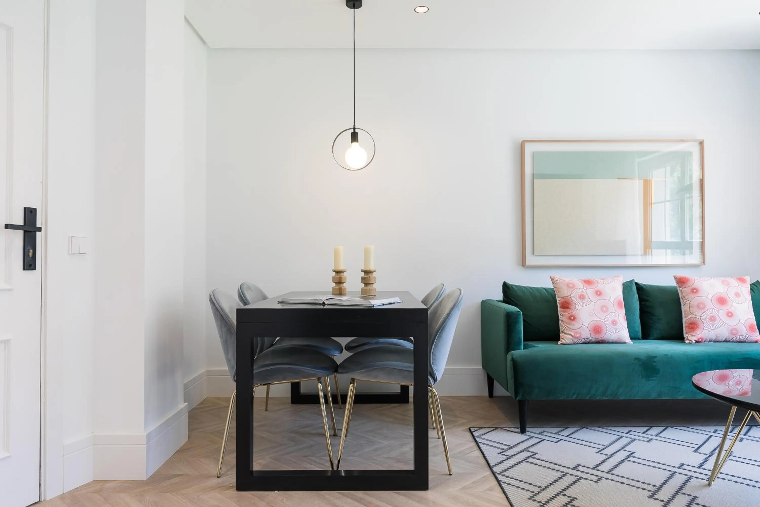 Living room in Feelathome Waldorf Suites Apartments