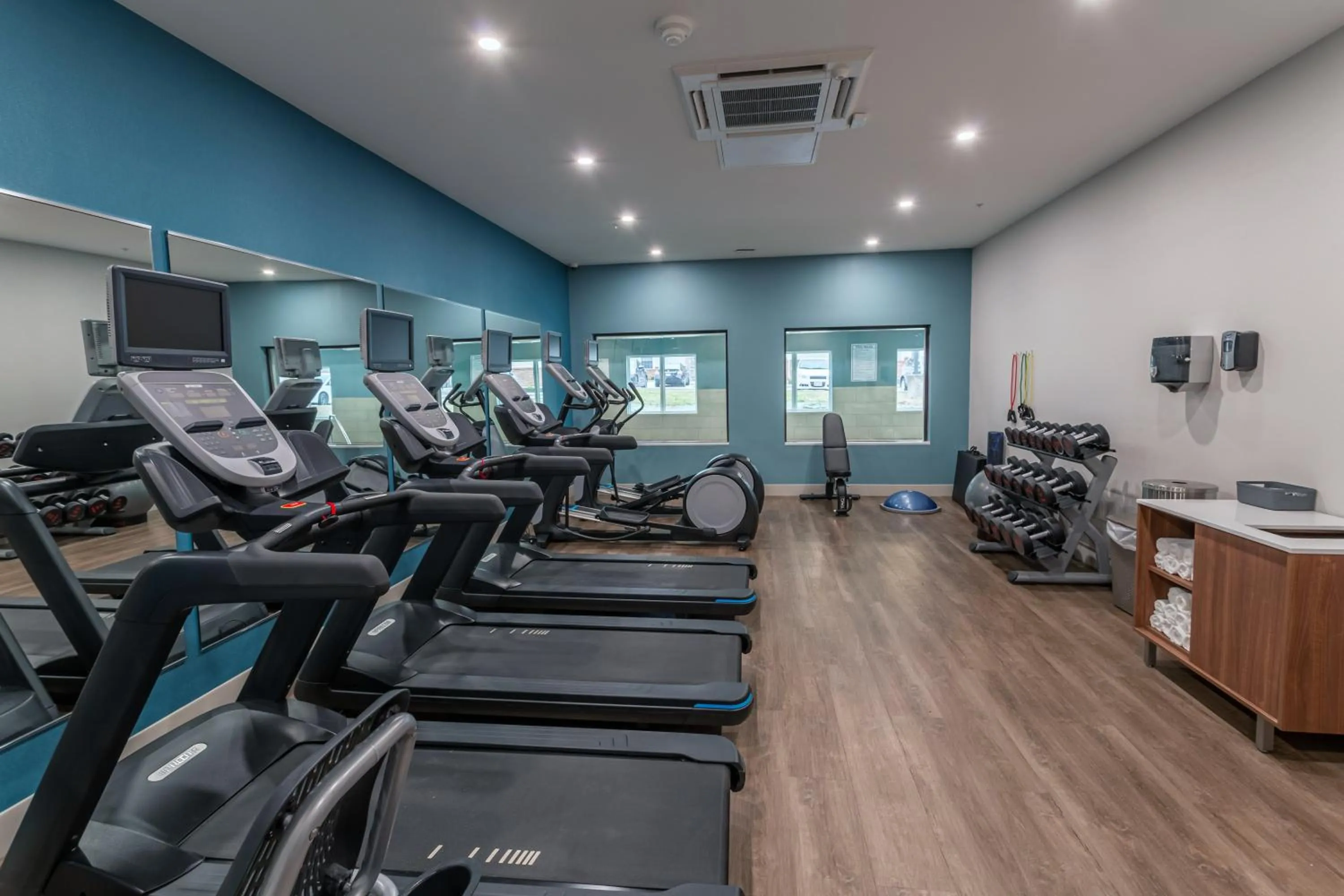 Spa and wellness centre/facilities in Holiday Inn Express & Suites - Columbus - Worthington by IHG