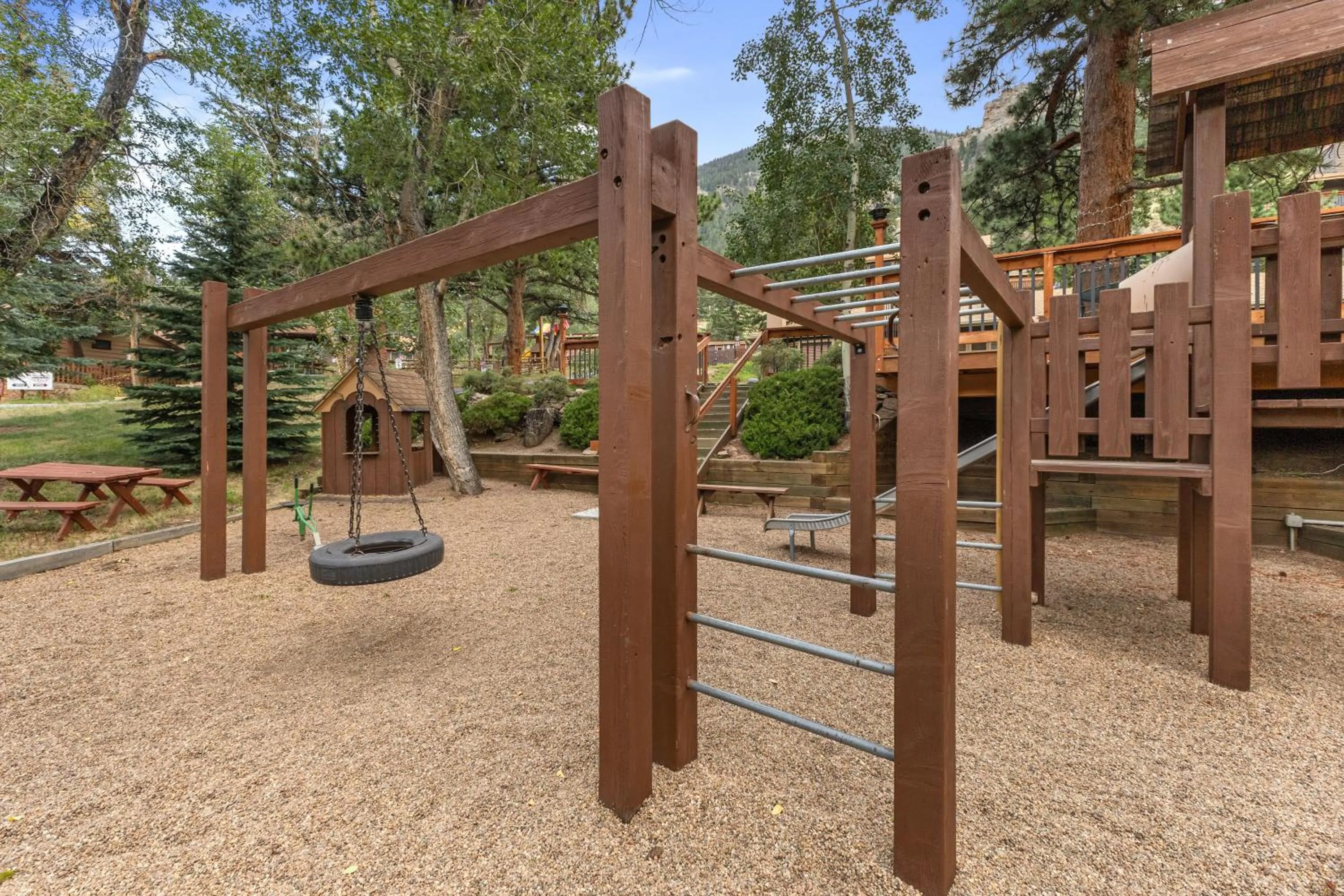 Children play ground in Wildwood Inn