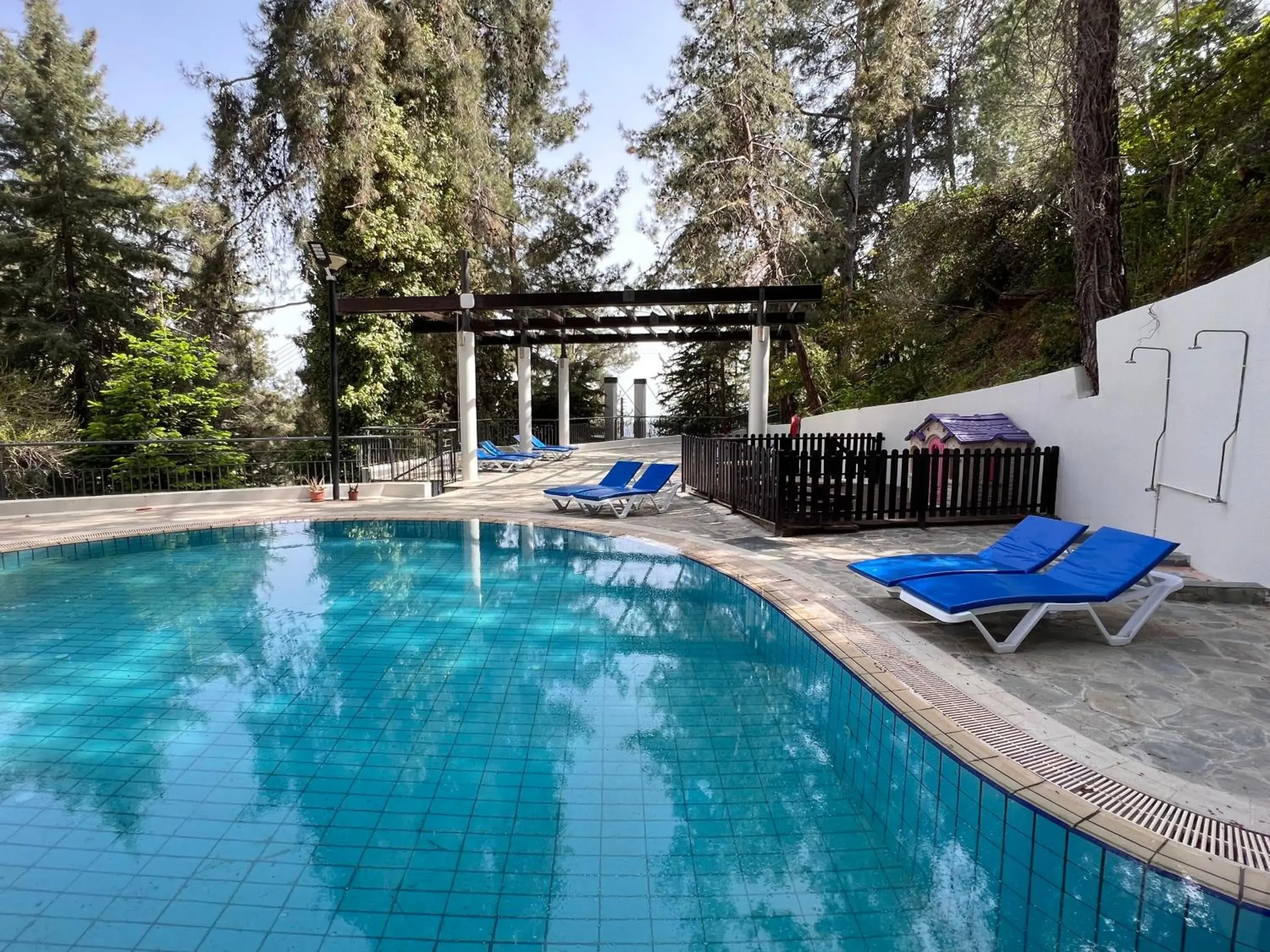 Swimming pool in POED Residences Swimming pool in POED Residences