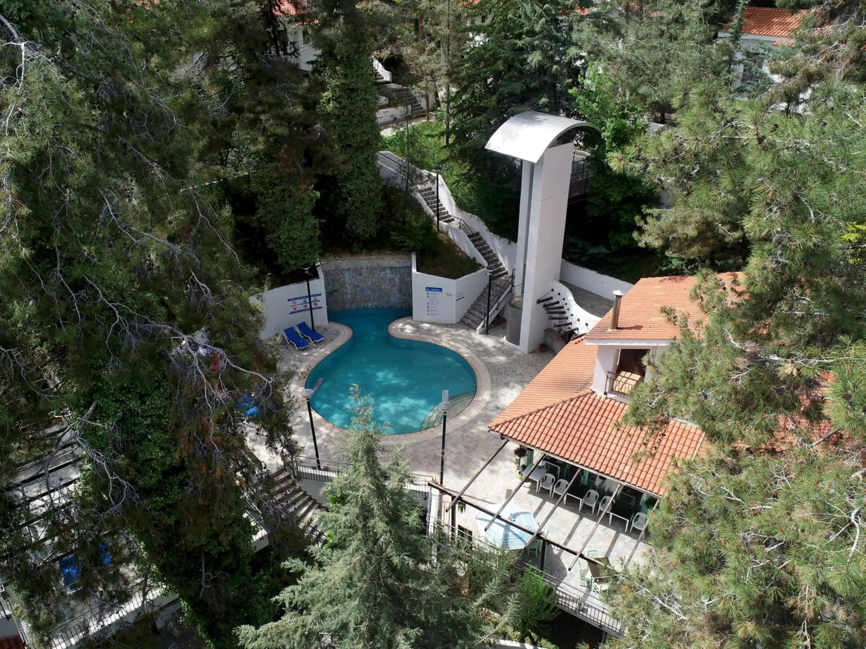 Swimming pool in POED Residences Swimming pool in POED Residences