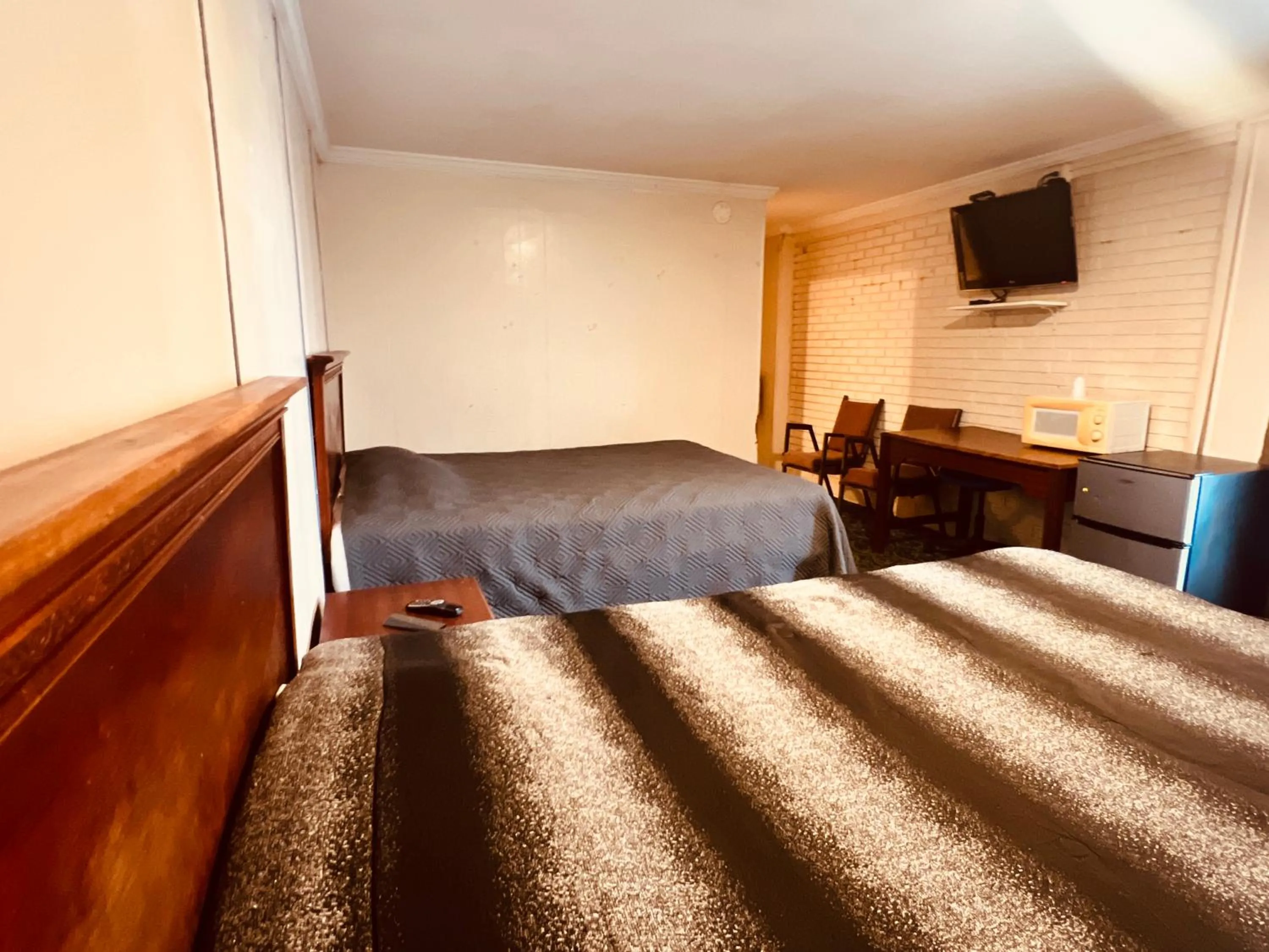 Bedroom in Hotel O East Hemphill Burton-Flint