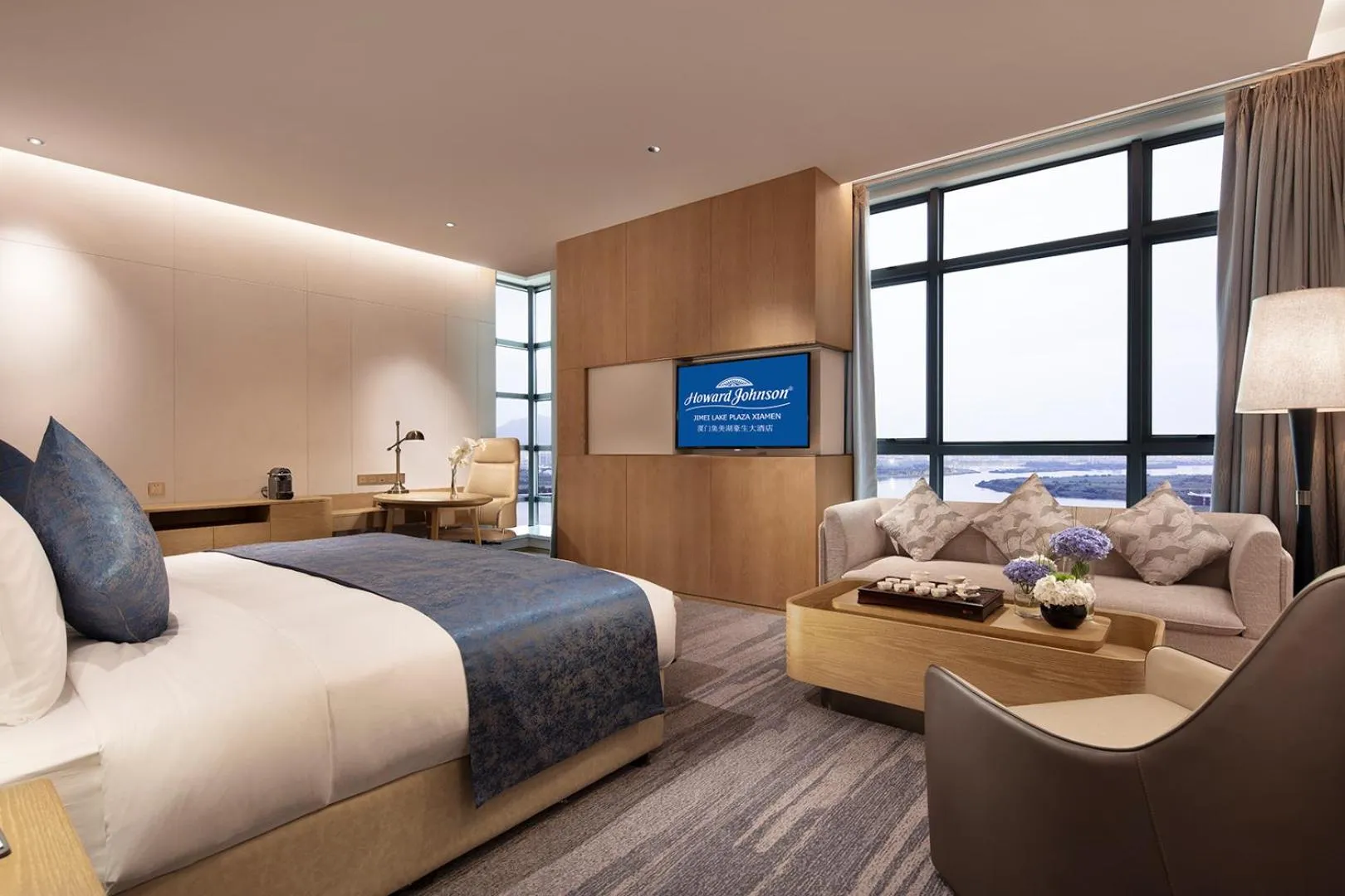 Bed in Howard Johnson by Wyndham Jimei Lake Plaza Xiamen
