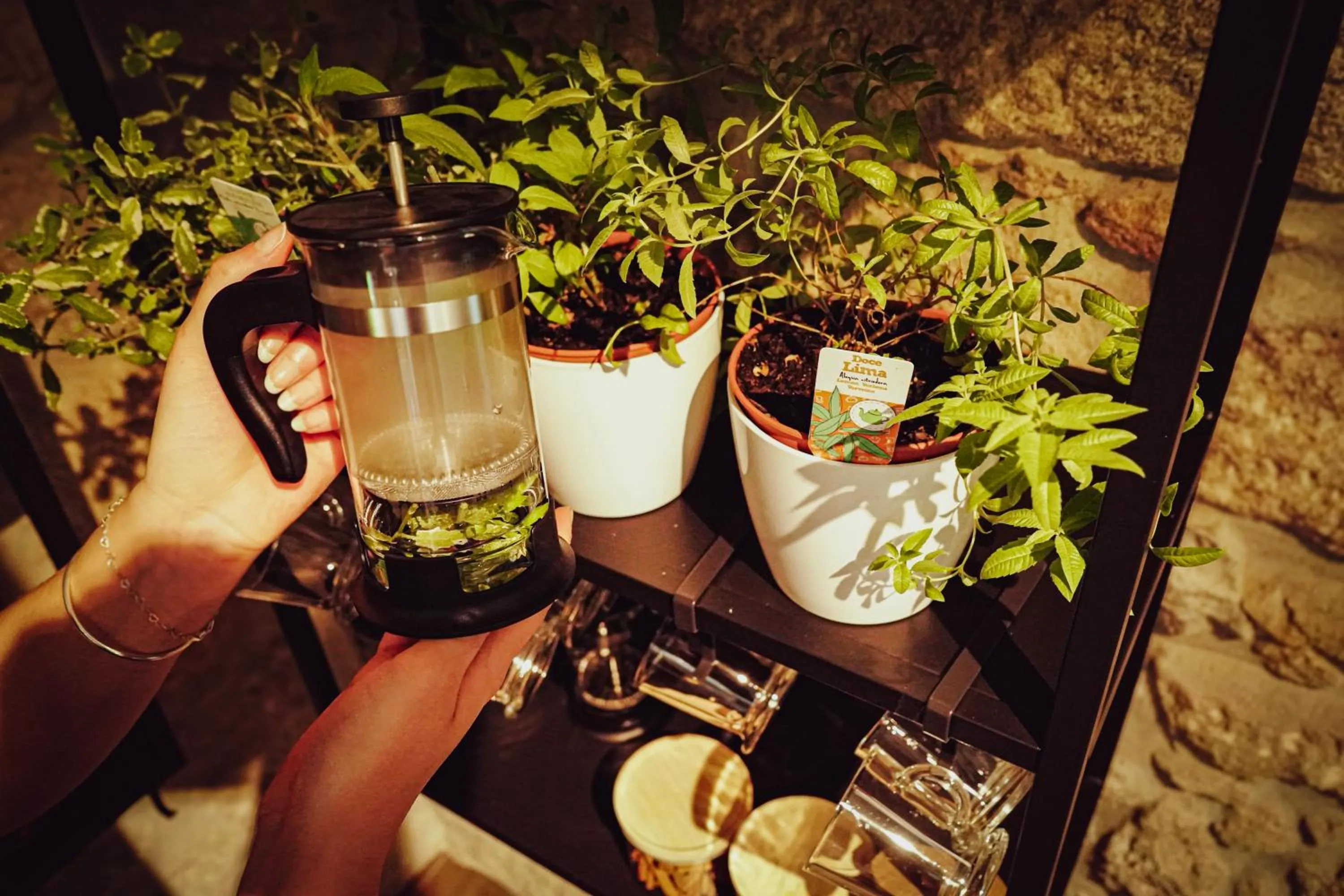 Coffee/tea facilities in Casa d'Amares
