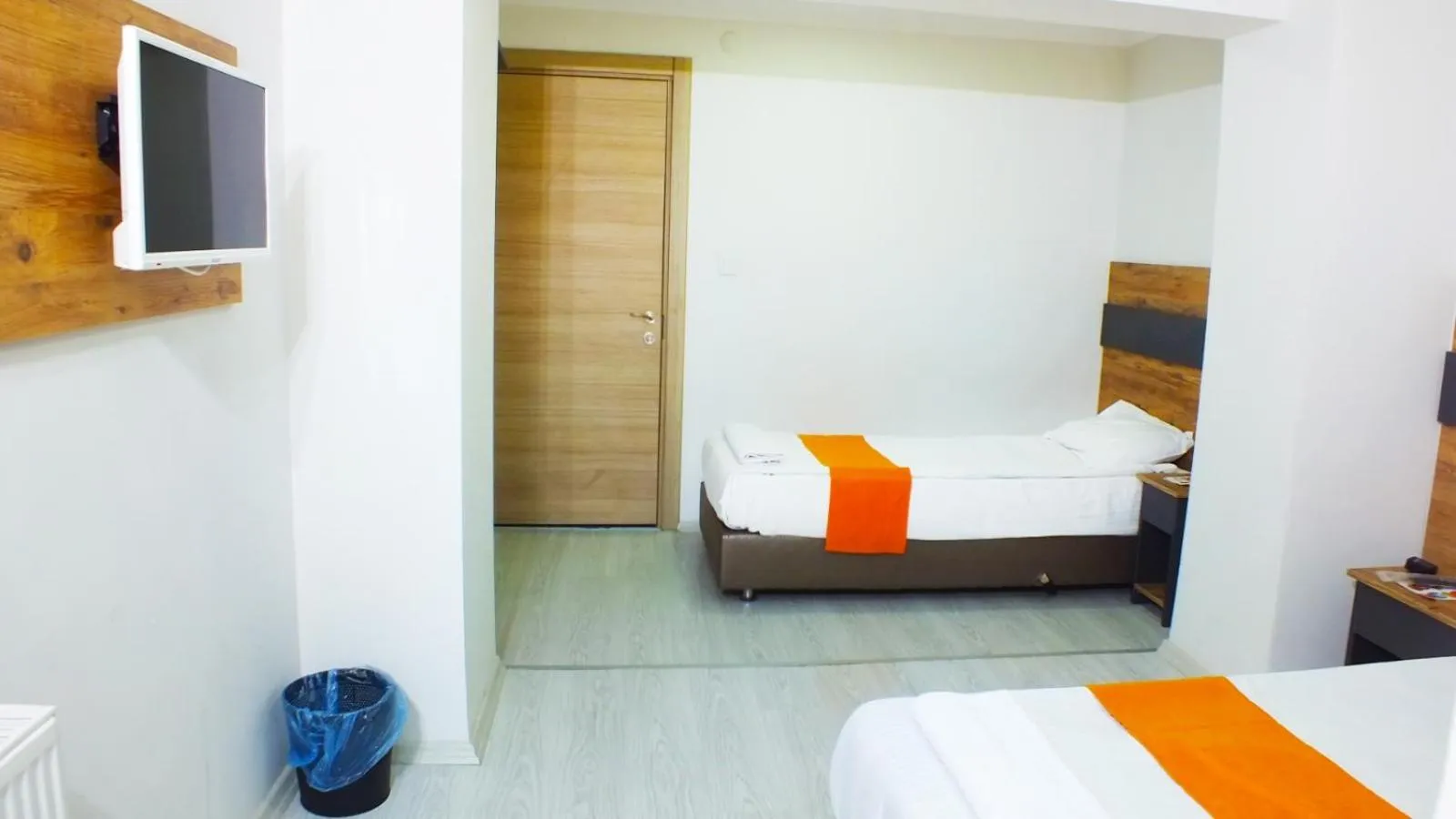 Bed in ANKARA OTEL EVREN