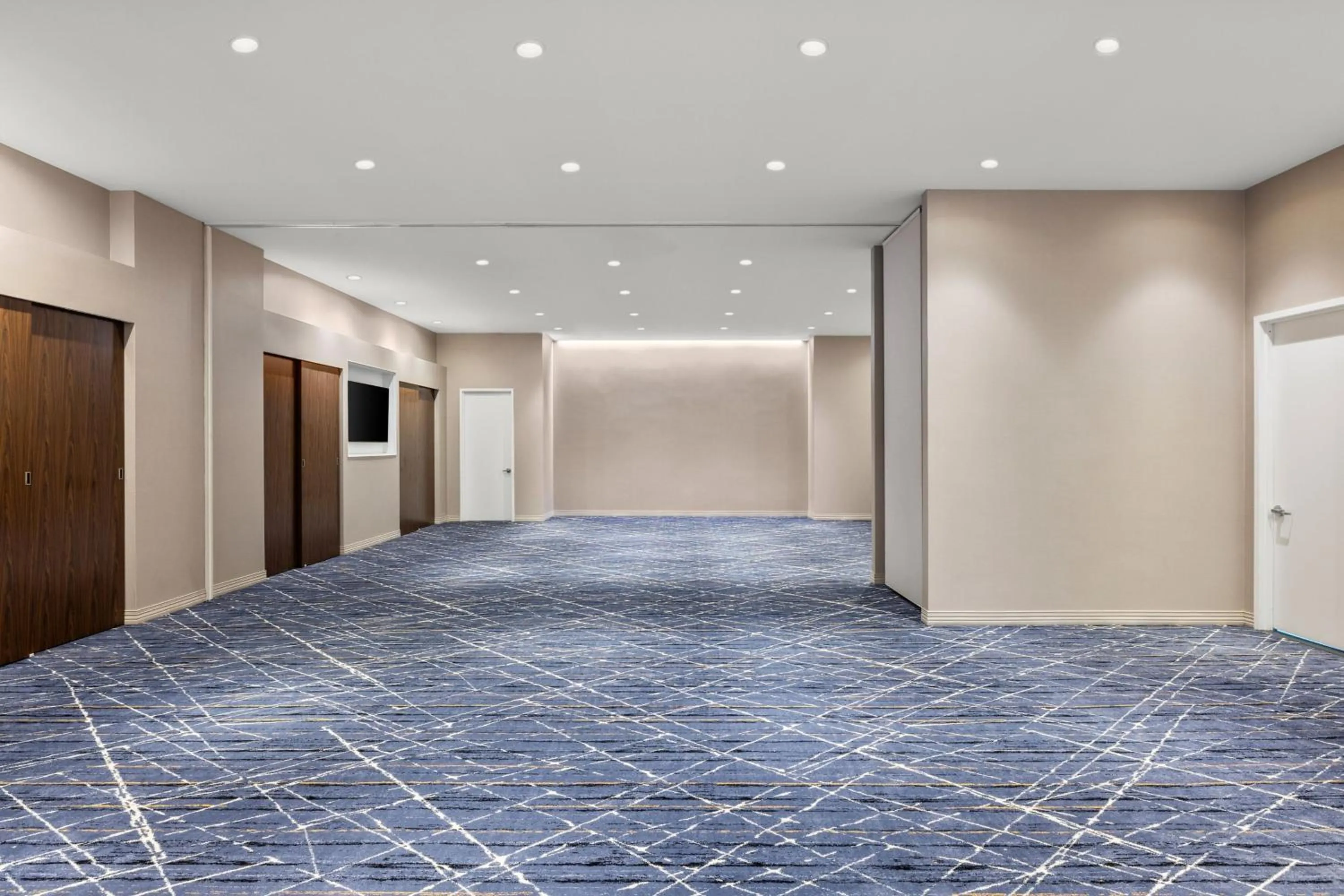 Meeting/conference room in Residence Inn by Marriott The Bronx at Metro Center Atrium
