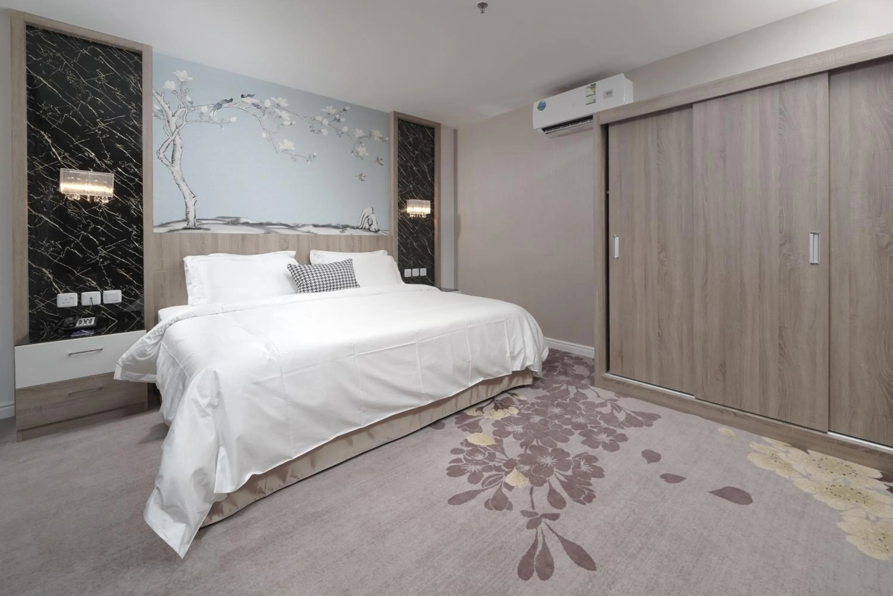 Bed in Swiss In Park Tabuk