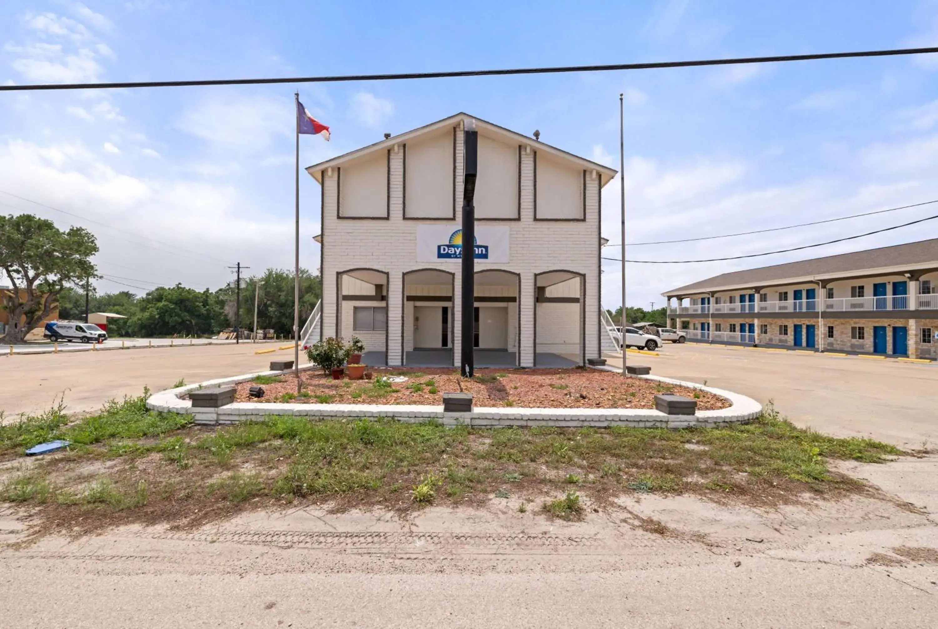 Property building in Days Inn by Wyndham Kenedy Karnes City Property building in Days Inn by Wyndham Kenedy Karnes City