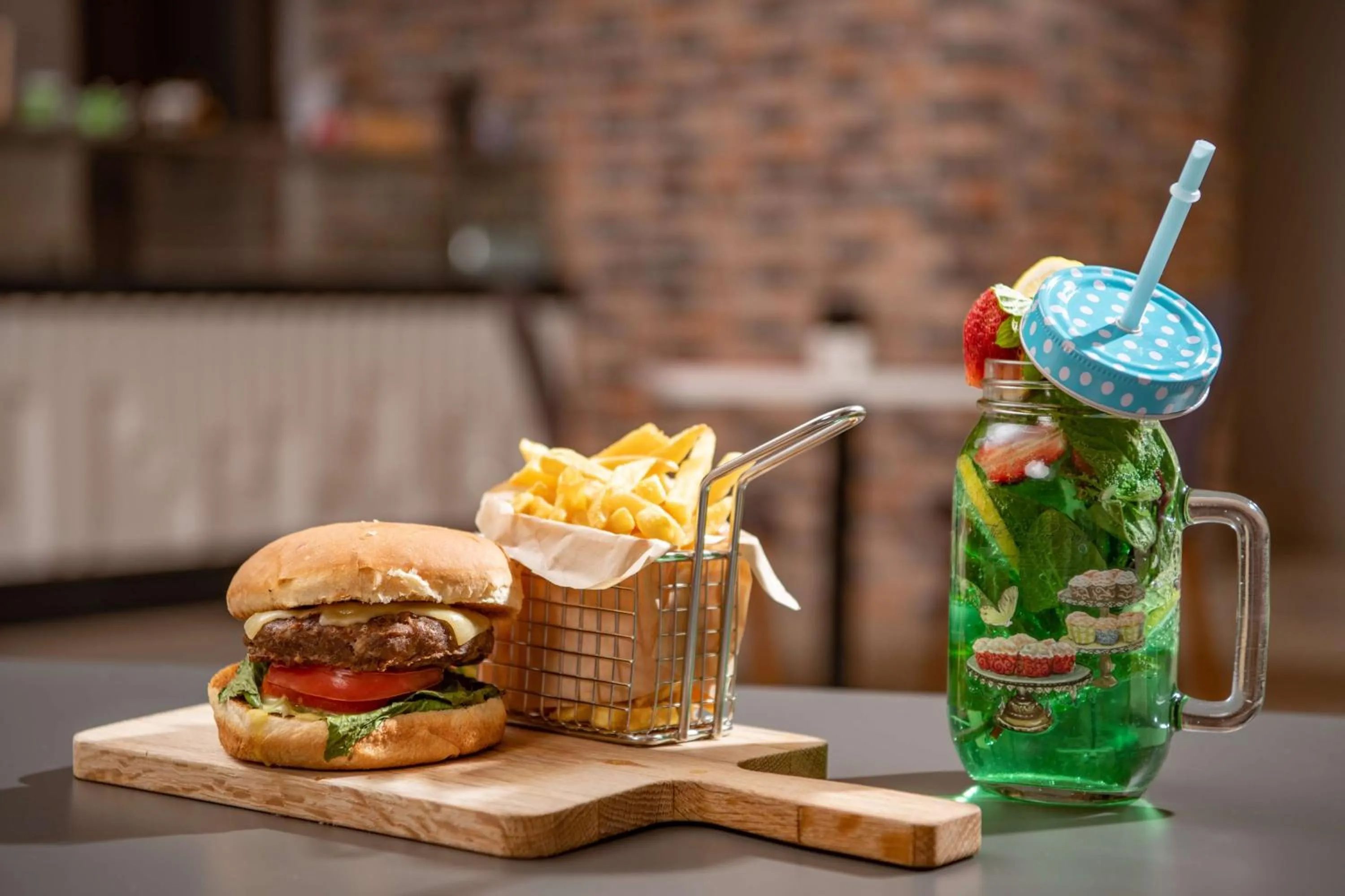 Lounge or bar in Park Inn by Radisson Makkah Aziziyah