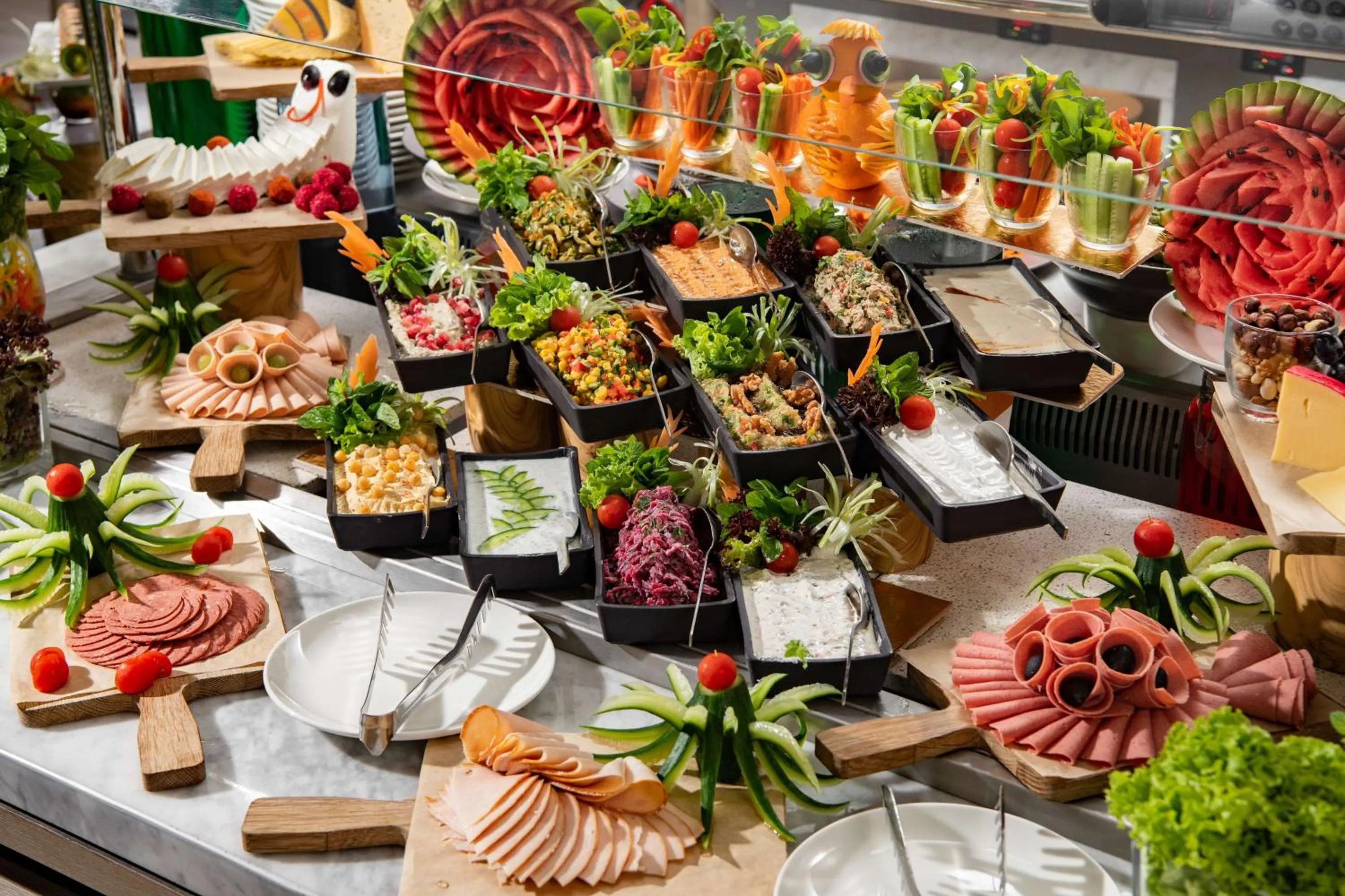 Restaurant/places to eat in Park Inn by Radisson Makkah Aziziyah