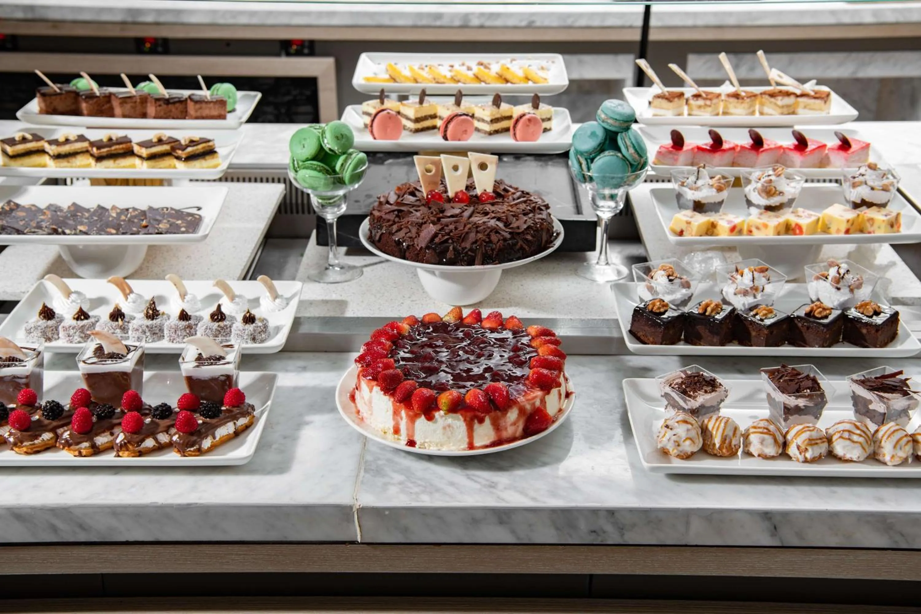 Restaurant/places to eat in Park Inn by Radisson Makkah Aziziyah