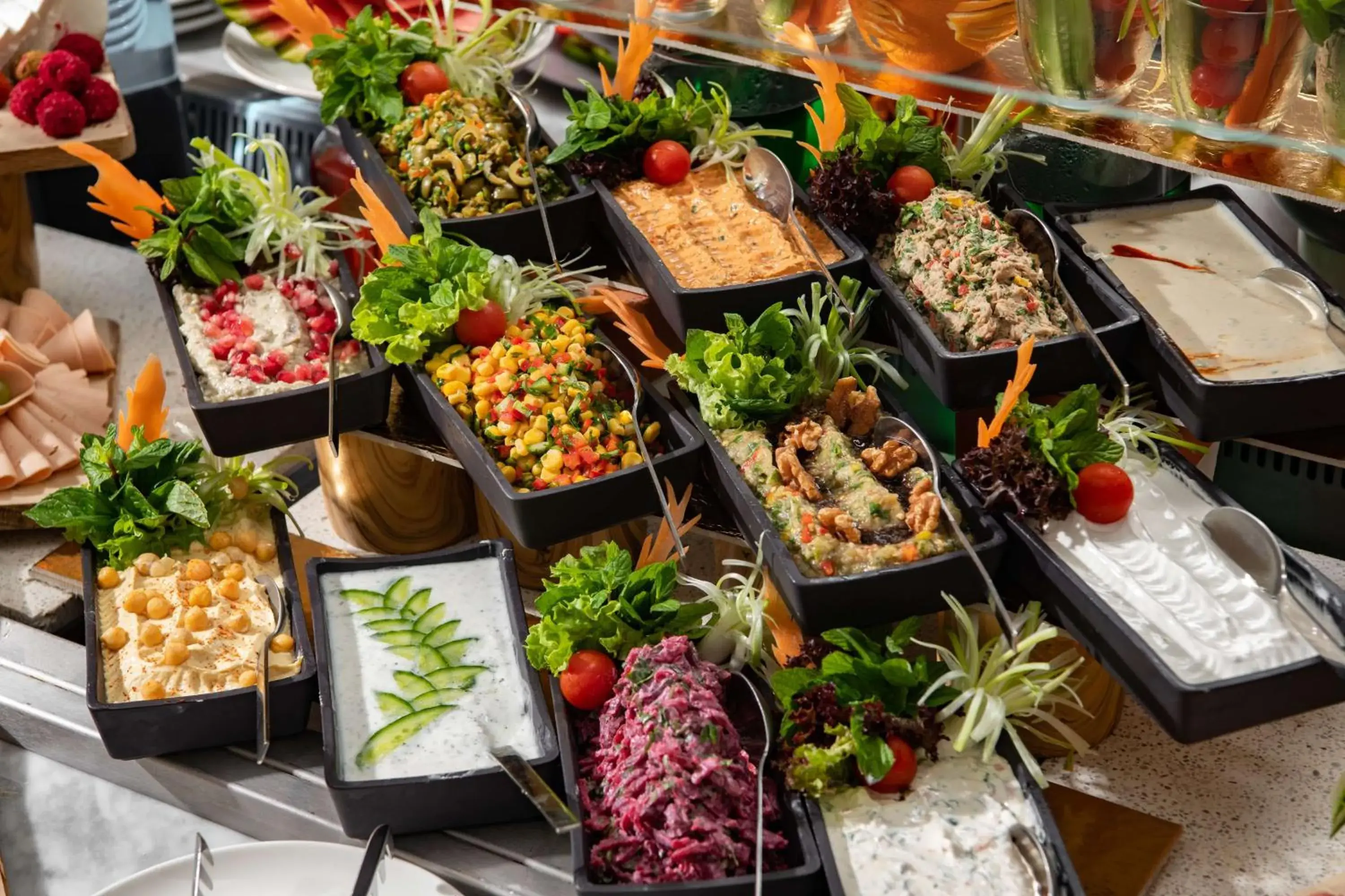 Restaurant/places to eat in Park Inn by Radisson Makkah Aziziyah Restaurant/places to eat in Park Inn by Radisson Makkah Aziziyah