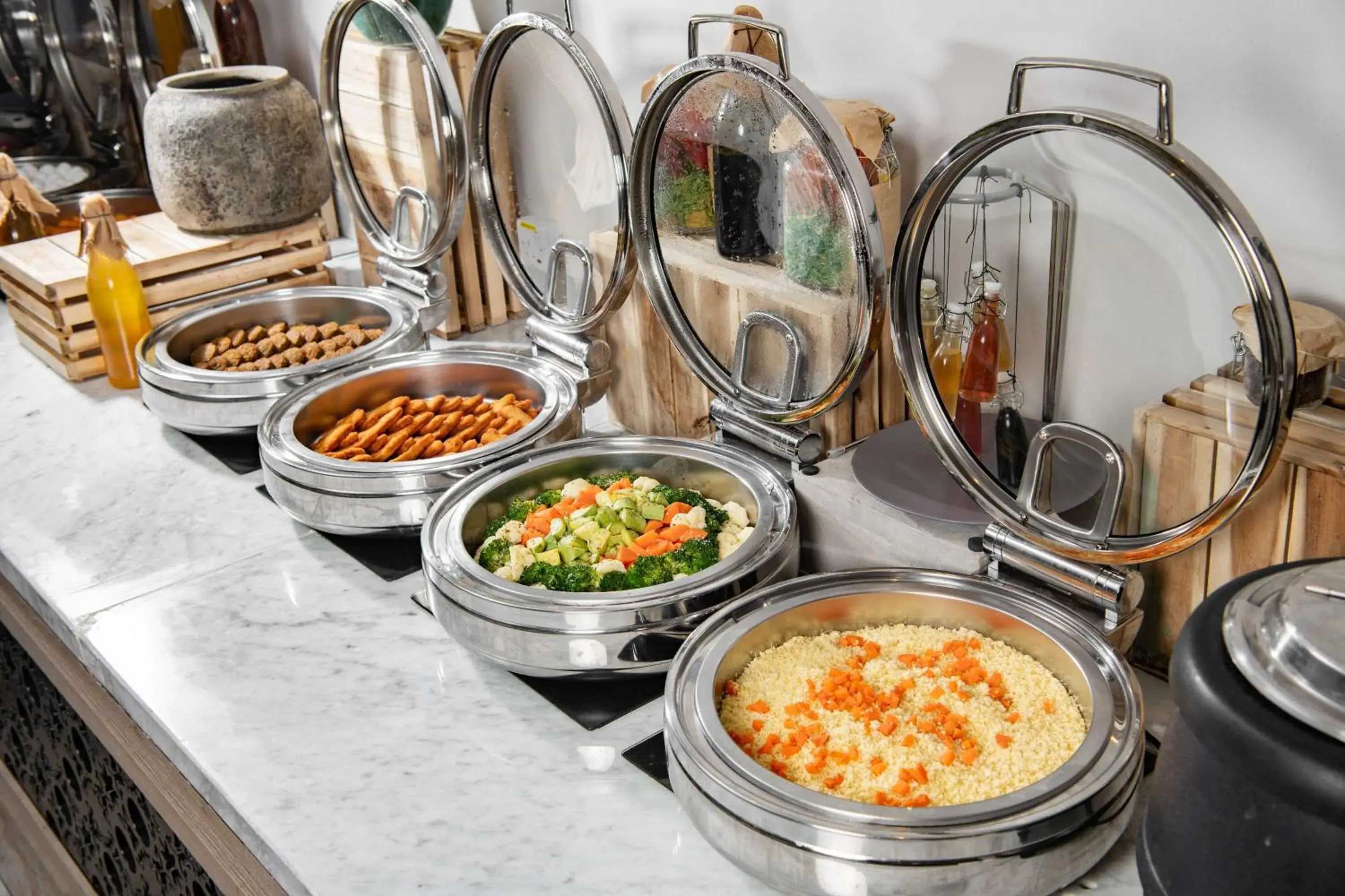 Restaurant/places to eat in Park Inn by Radisson Makkah Aziziyah Restaurant/places to eat in Park Inn by Radisson Makkah Aziziyah