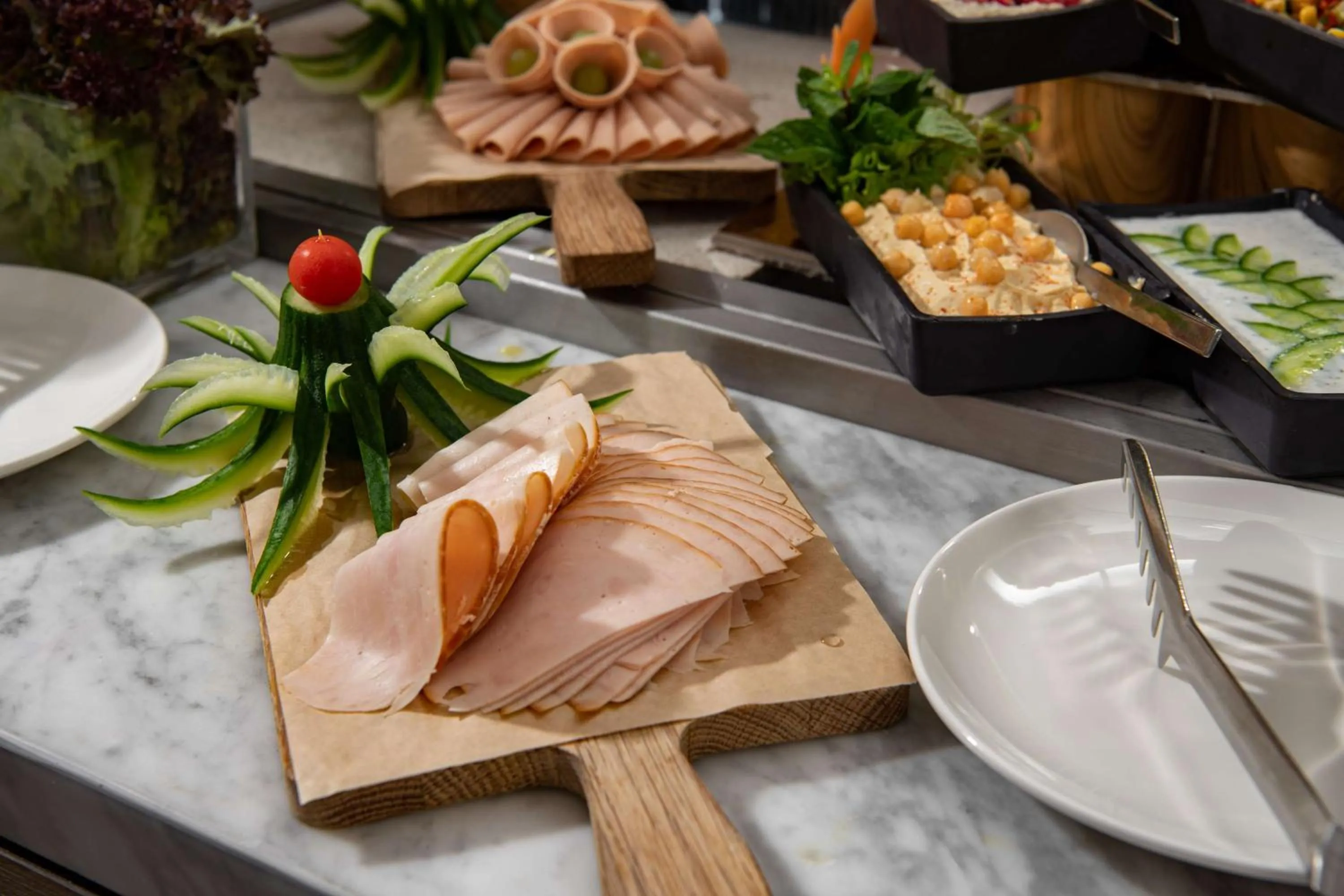 Restaurant/places to eat in Park Inn by Radisson Makkah Aziziyah