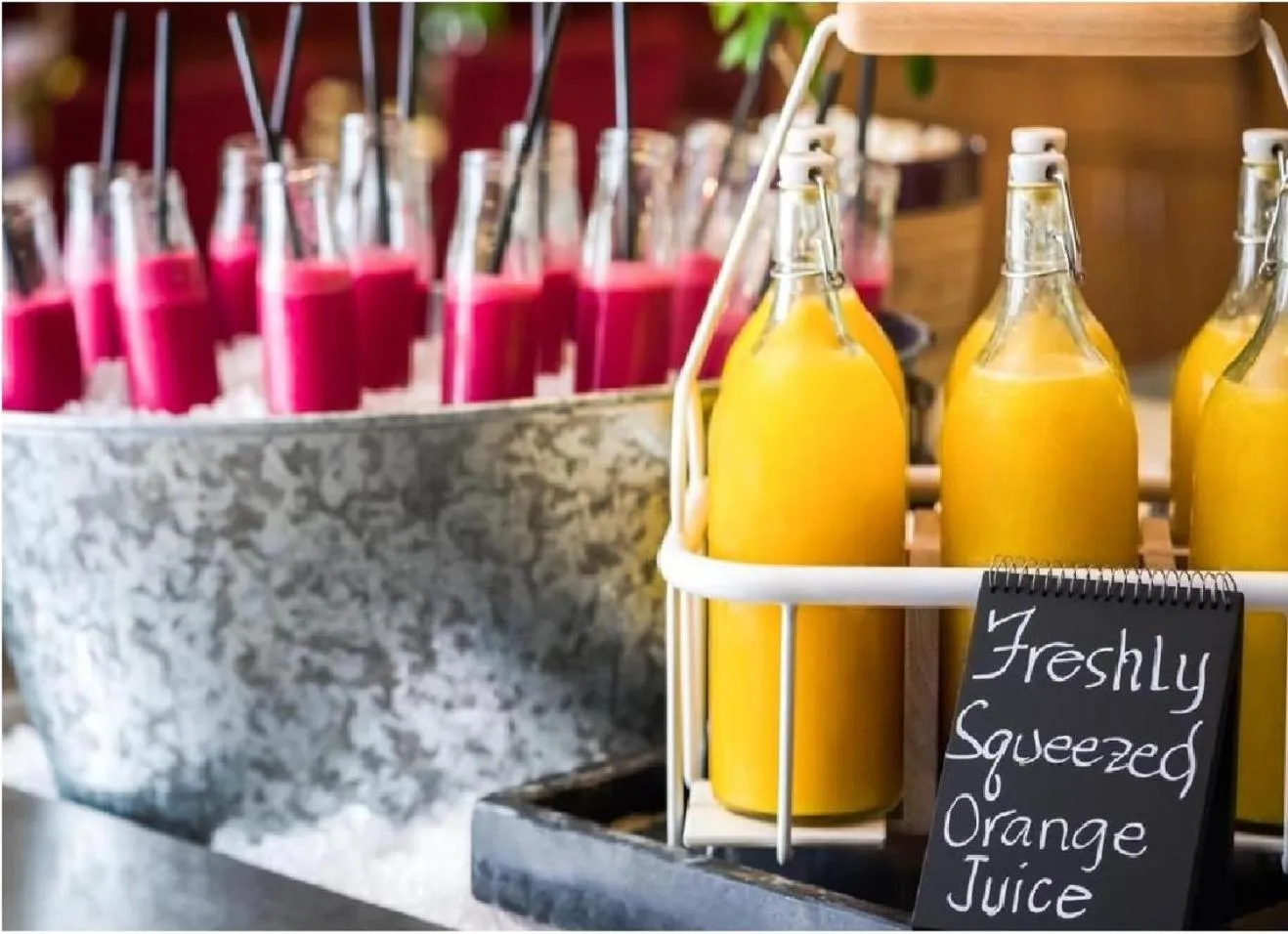 Food and drinks in Park Inn by Radisson Makkah Aziziyah