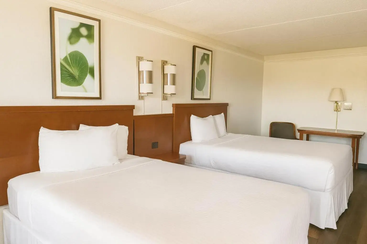 Double Room with Two Double Beds - Smoking in Horizon Inn Norcross Double Room with Two Double Beds - Smoking in Horizon Inn Norcross