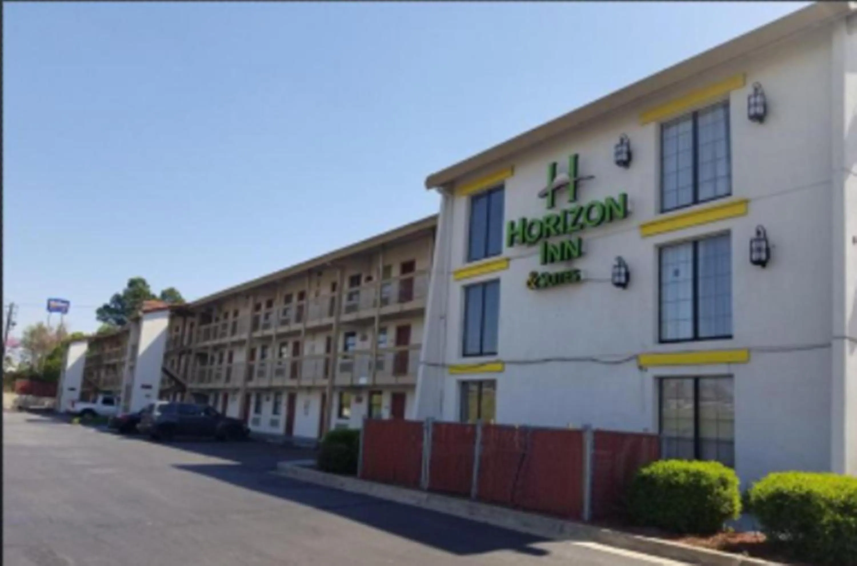 Property building in Horizon Inn Norcross