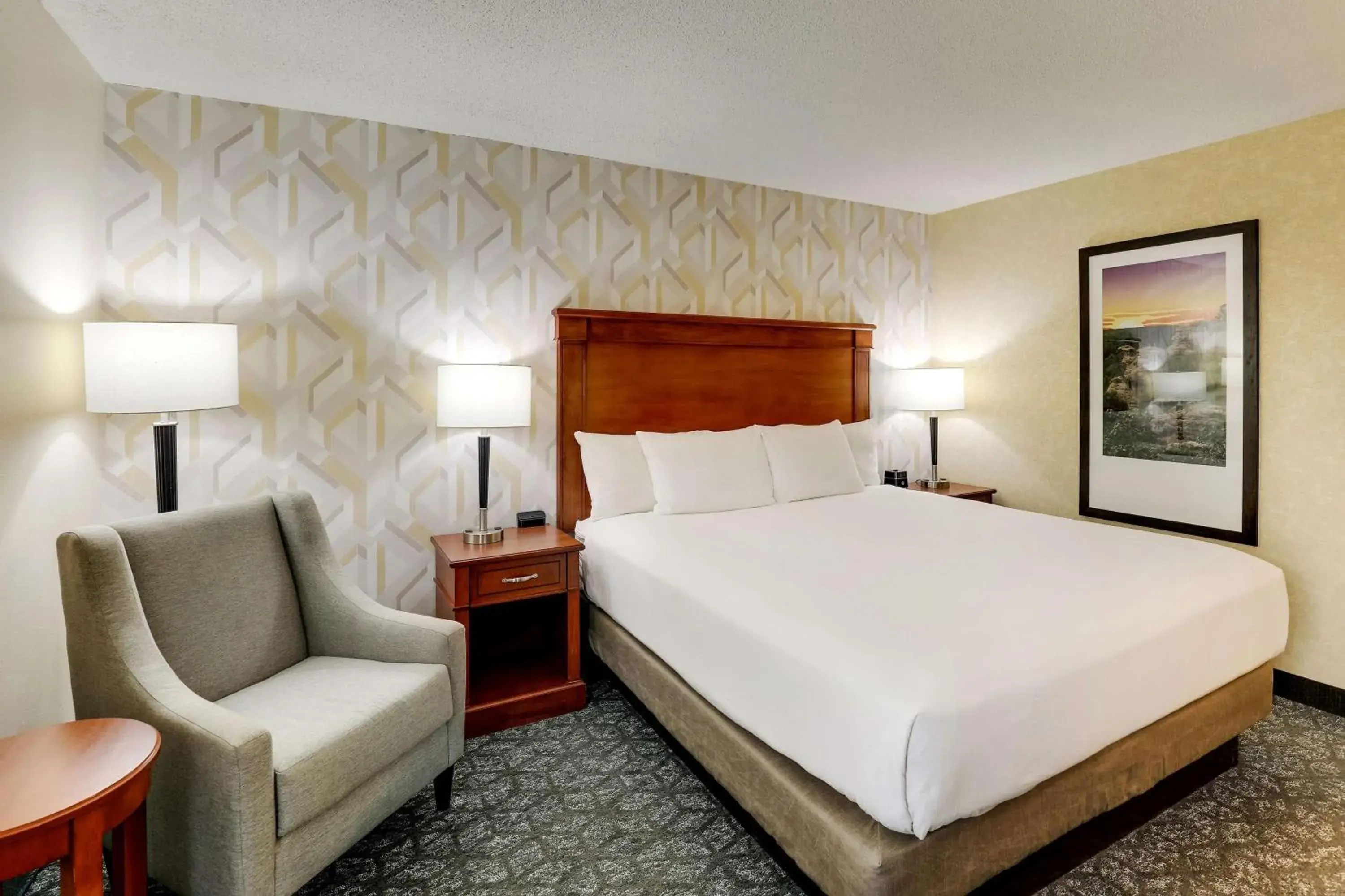 Bedroom, Bed in Drury Inn & Suites Marion Bedroom, Bed in Drury Inn & Suites Marion