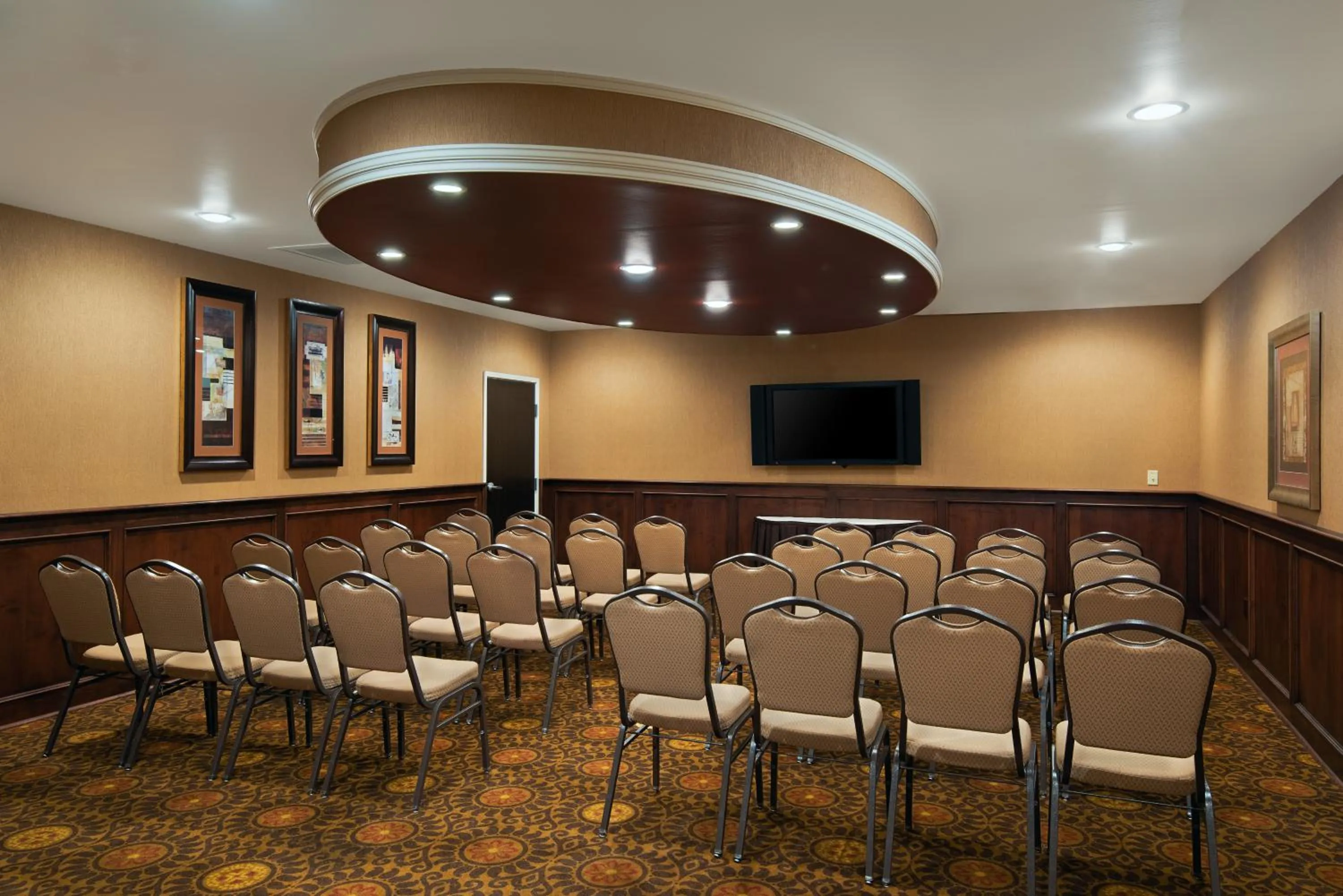 Meeting/conference room in Oxford Suites Boise