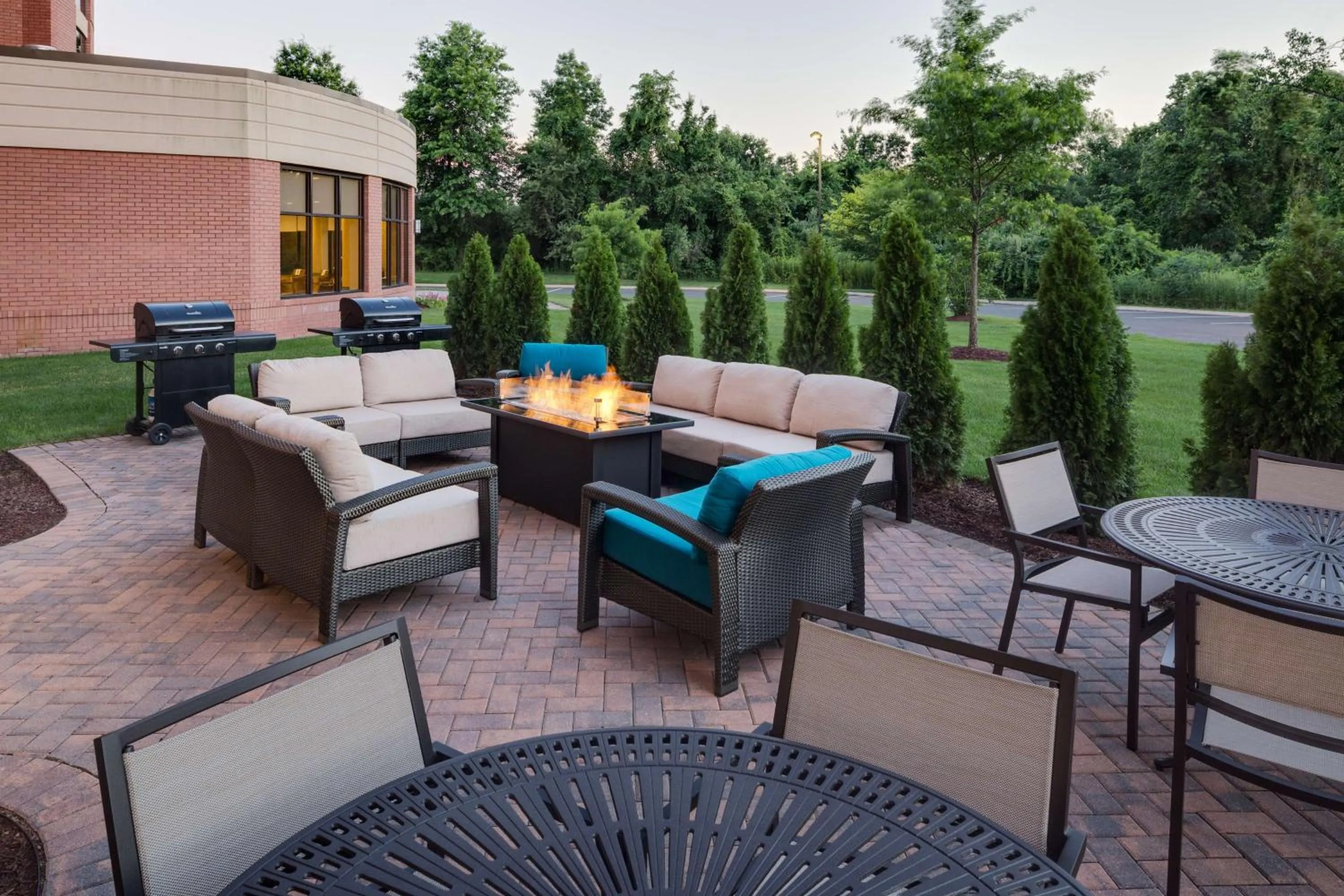 Patio in Hyatt House Hartford North/Windsor