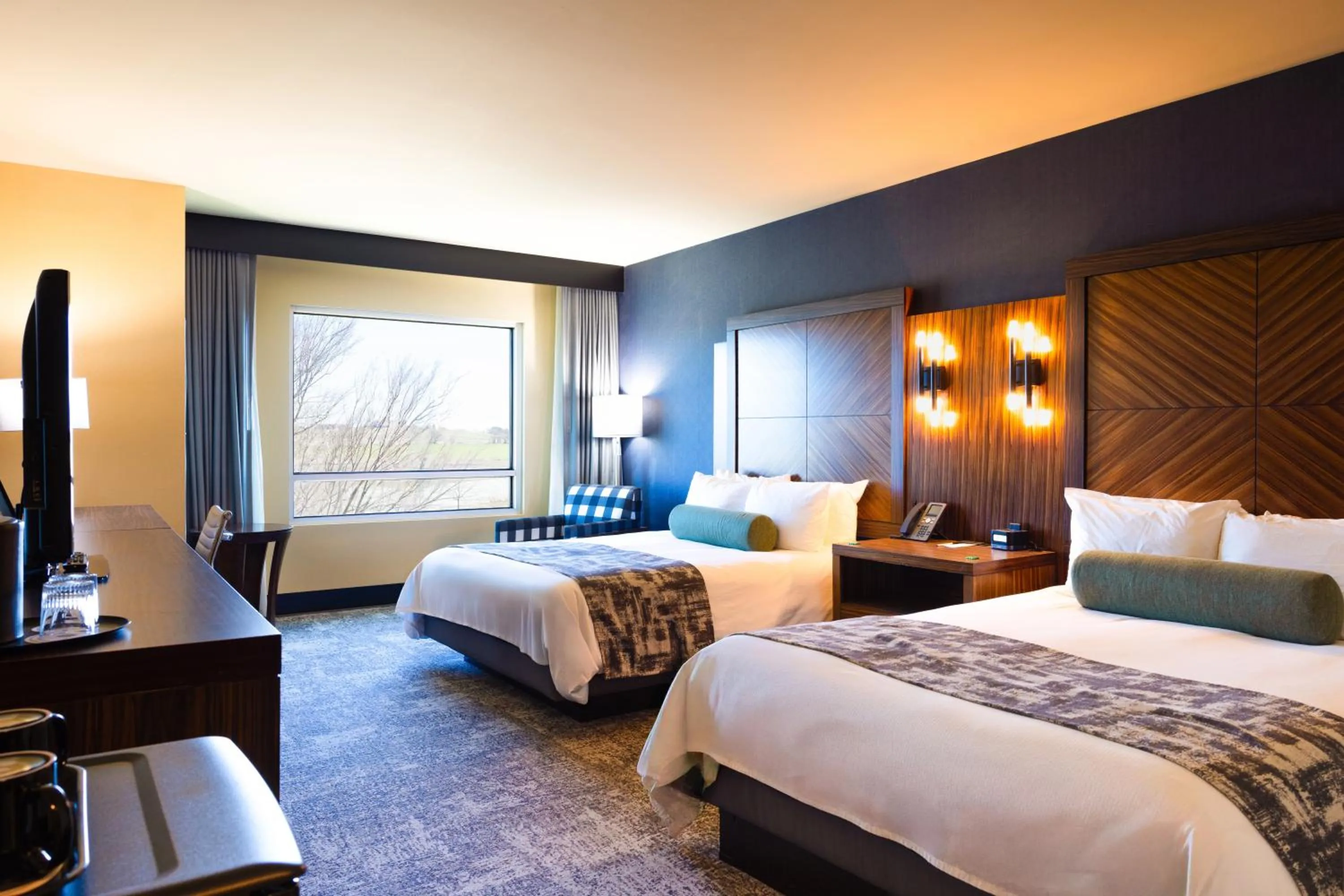 Bed in Apache Casino Hotel