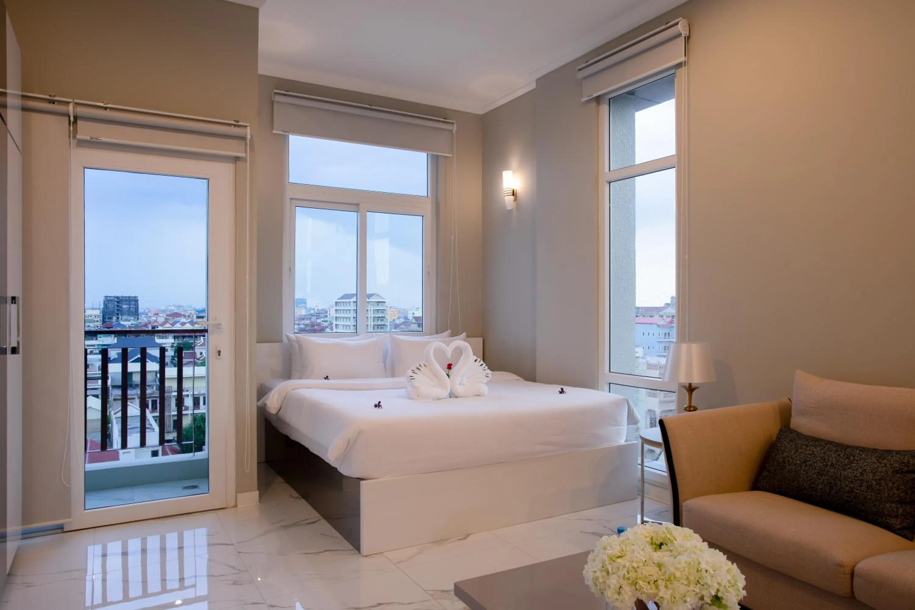 Photo of the whole room, Bed in SSB Residence