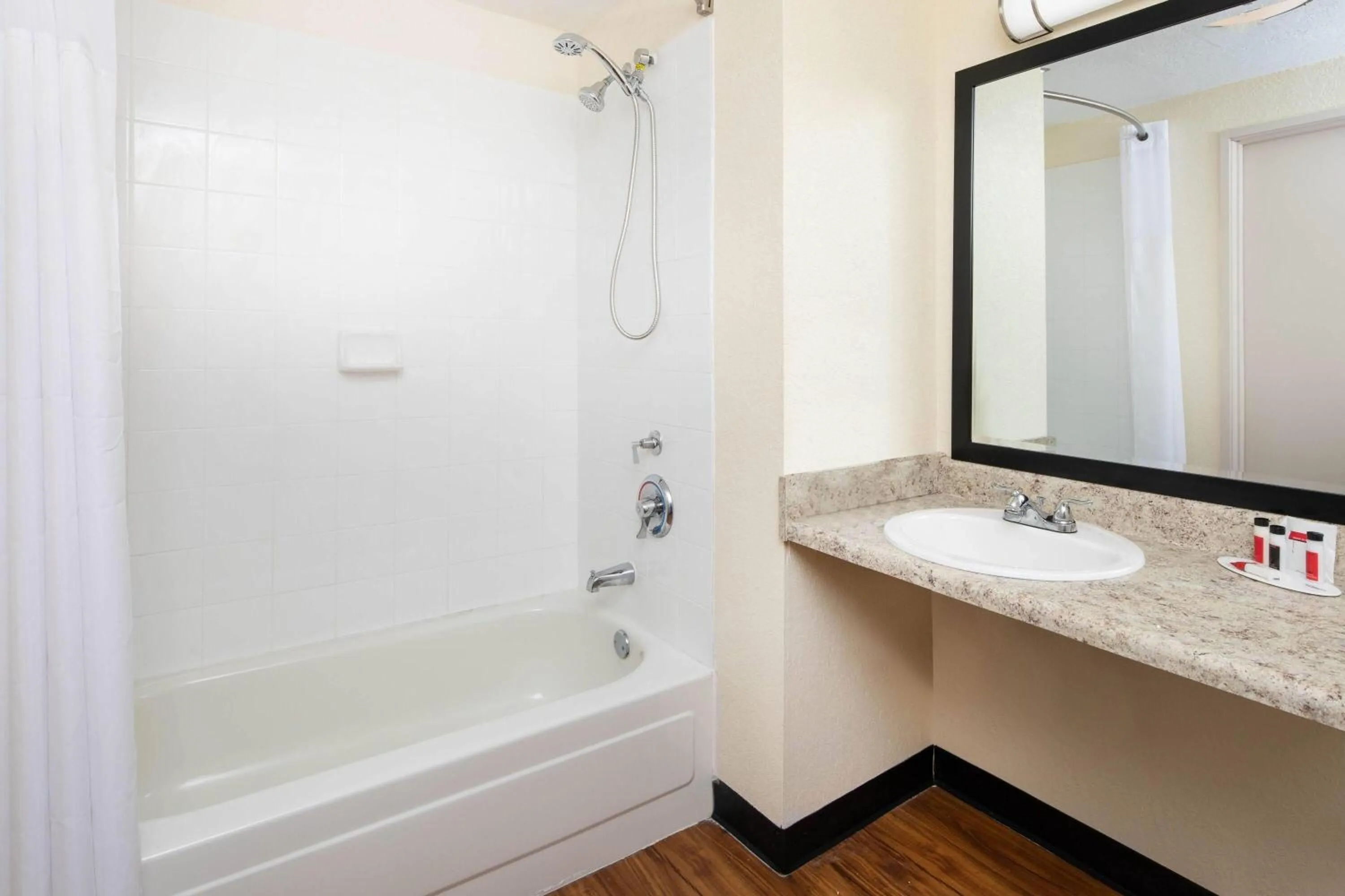 Bathroom in Days Inn by Wyndham Macon I-75 North