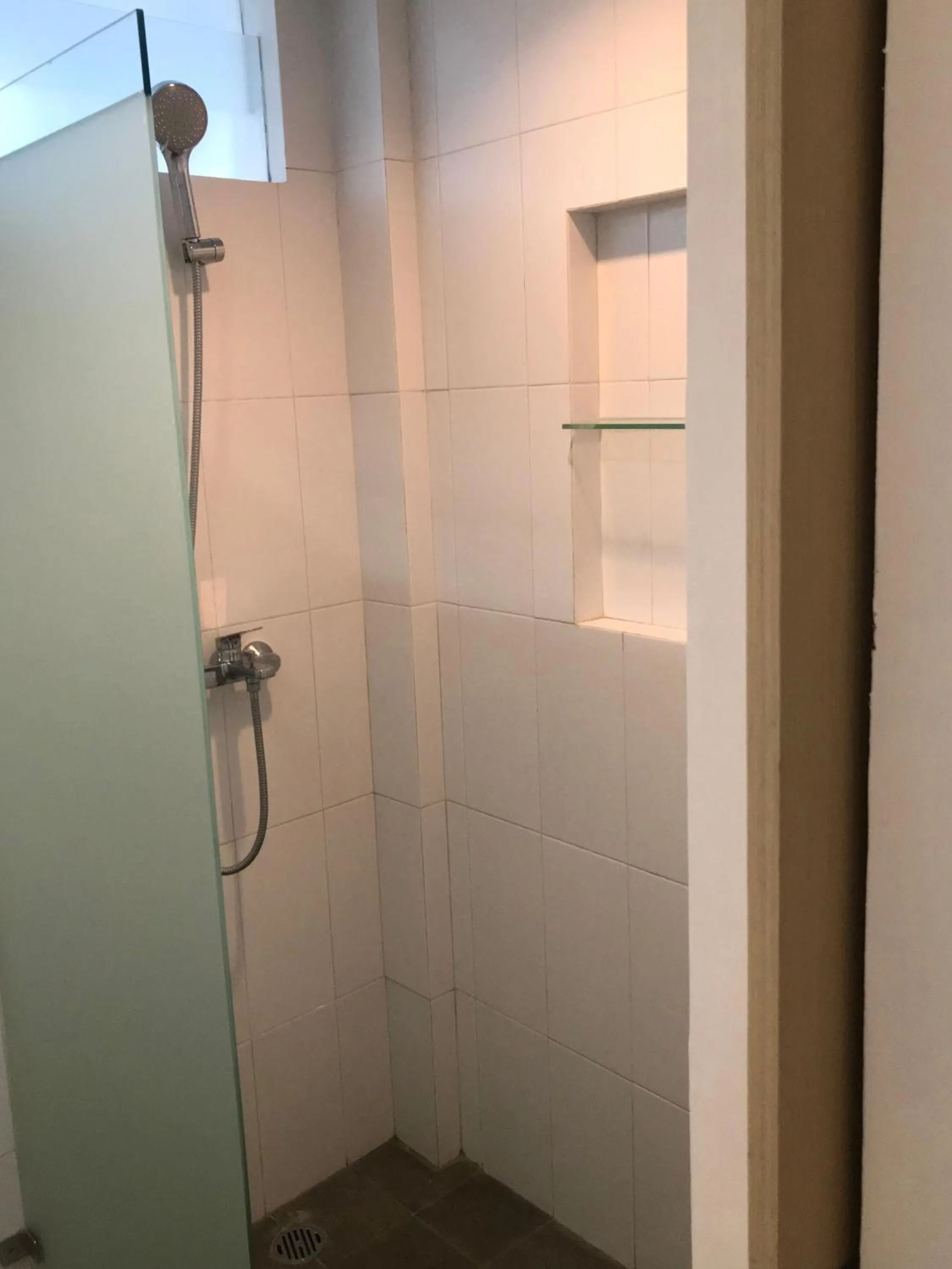 Bathroom in RedDoorz near Universitas Islam Indonesia