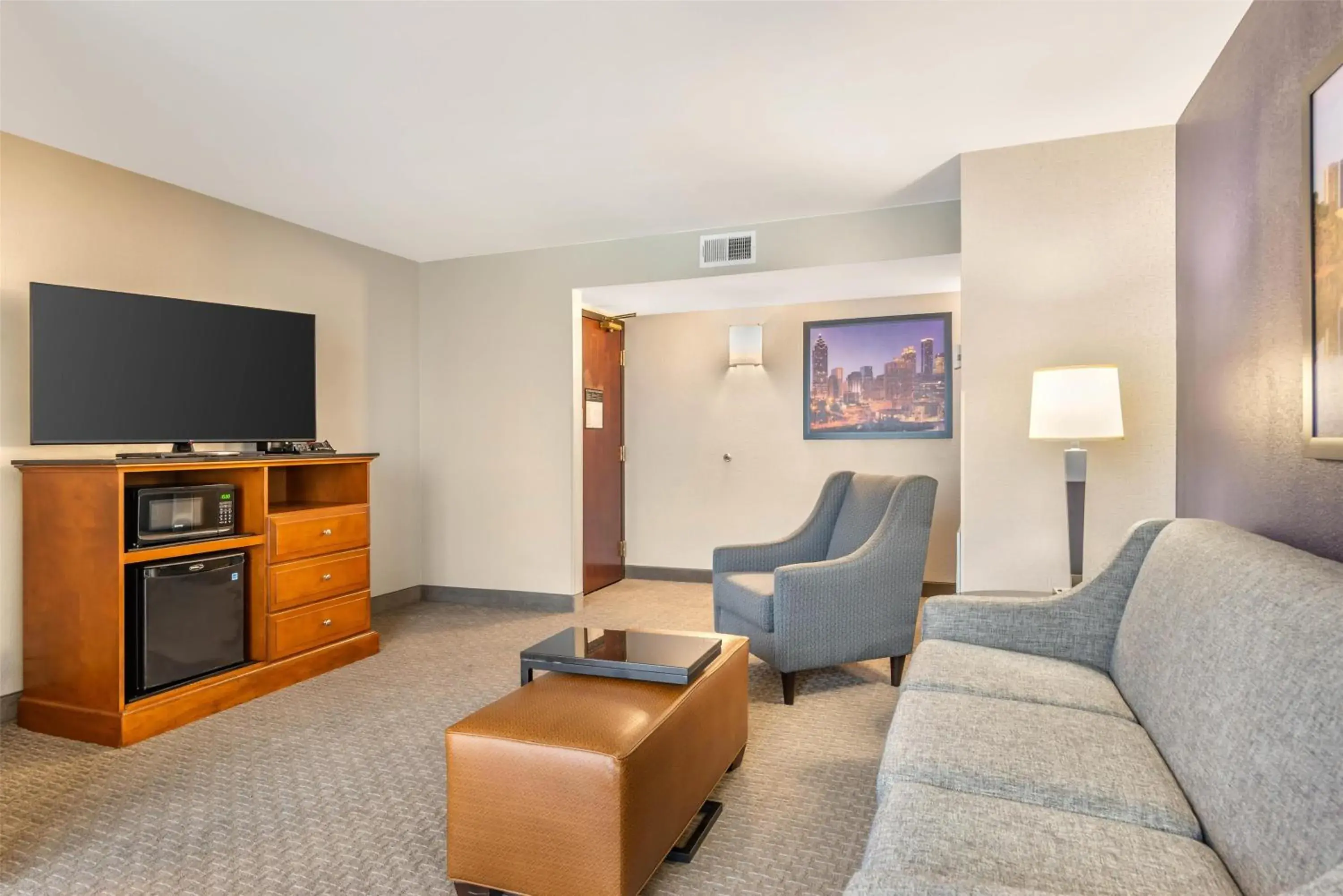 Bedroom in Drury Inn & Suites Atlanta Morrow Bedroom in Drury Inn & Suites Atlanta Morrow