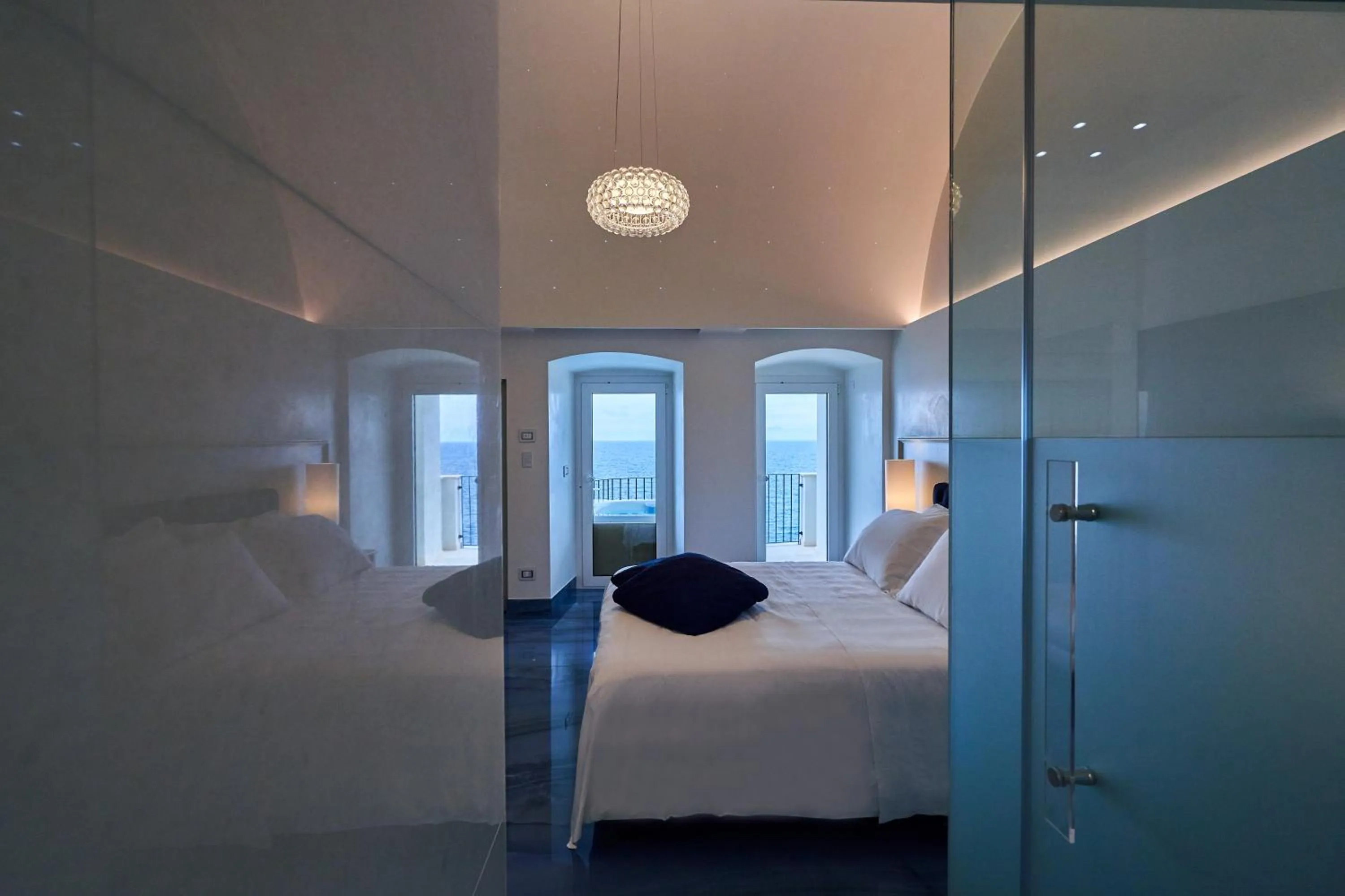 Sea view, Bed in Hotel Grotta Palazzese