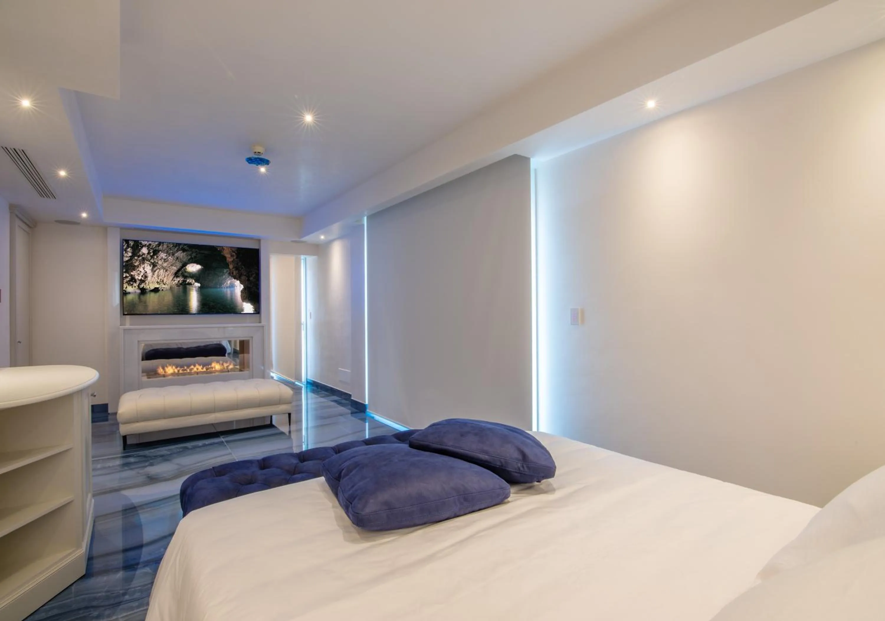 Bed in Hotel Grotta Palazzese