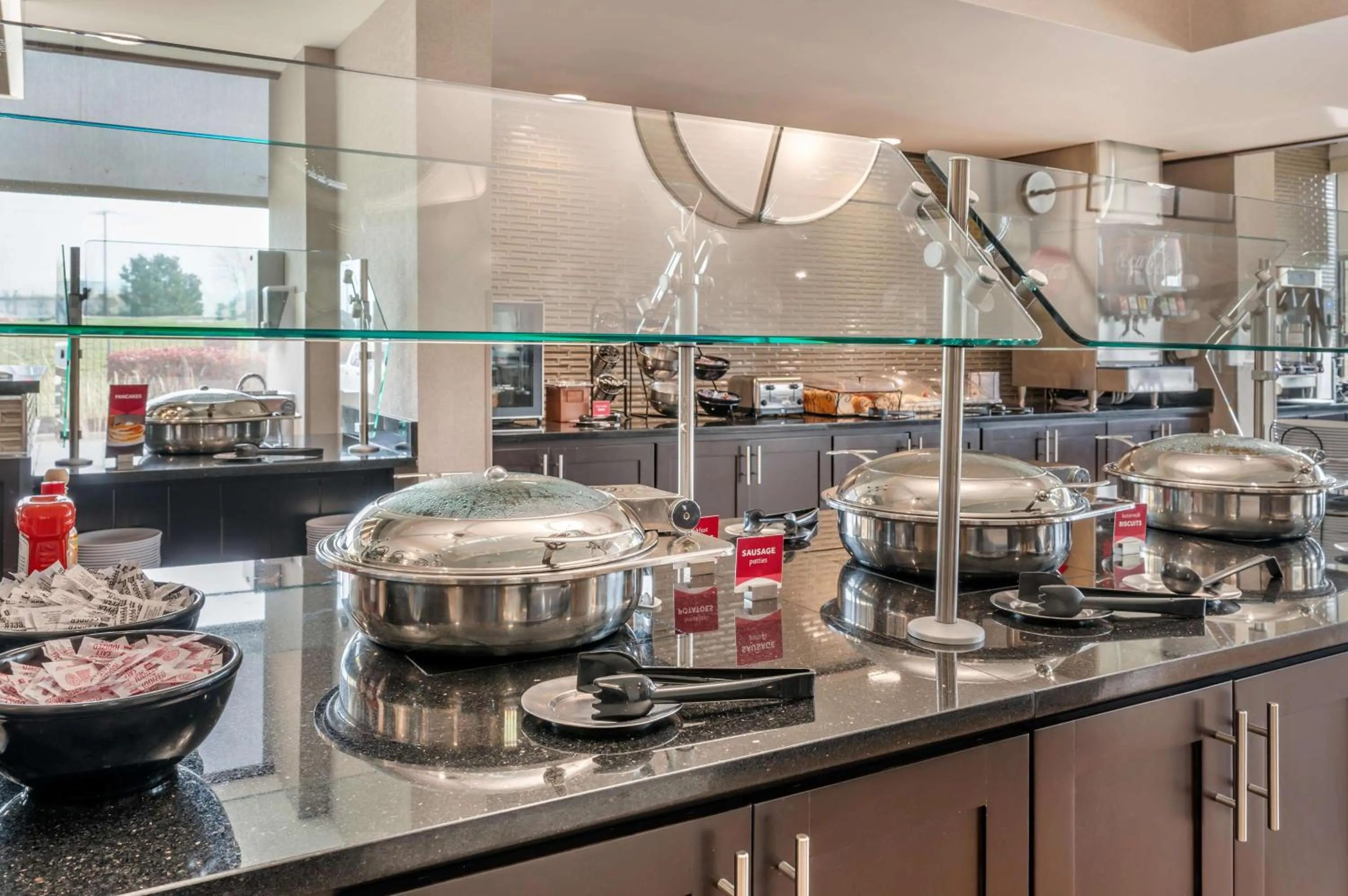 Breakfast in Drury Inn & Suites Champaign