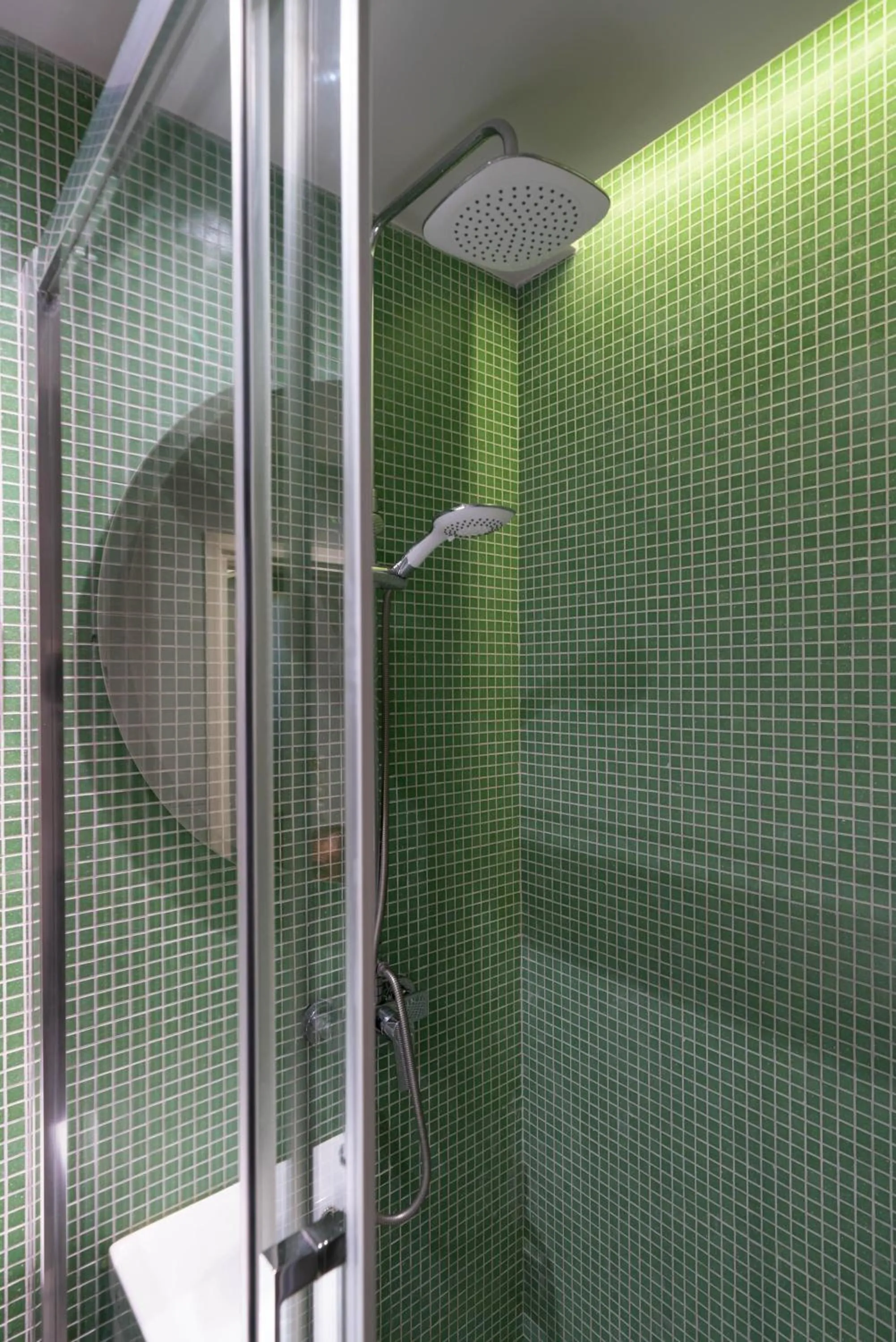 Bathroom in Kolokotroni Lofts Syntagma