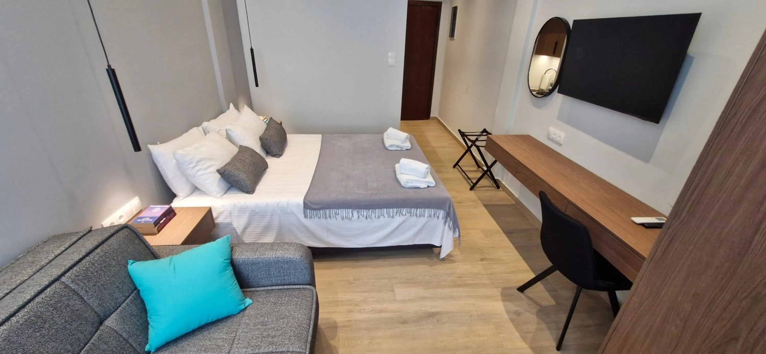 Bed in Kolokotroni Lofts Syntagma