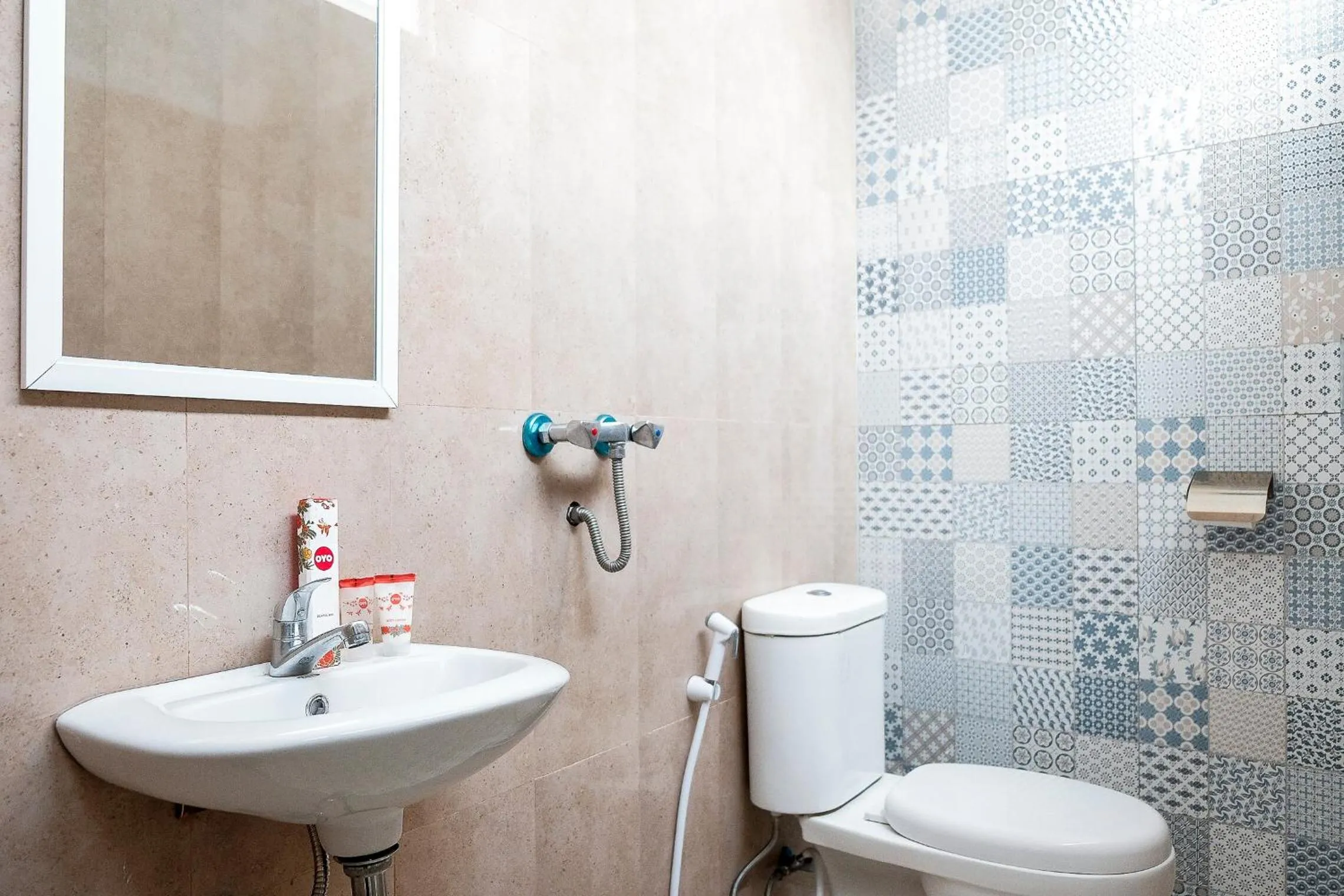 Bathroom in Hotel O 111 Residence