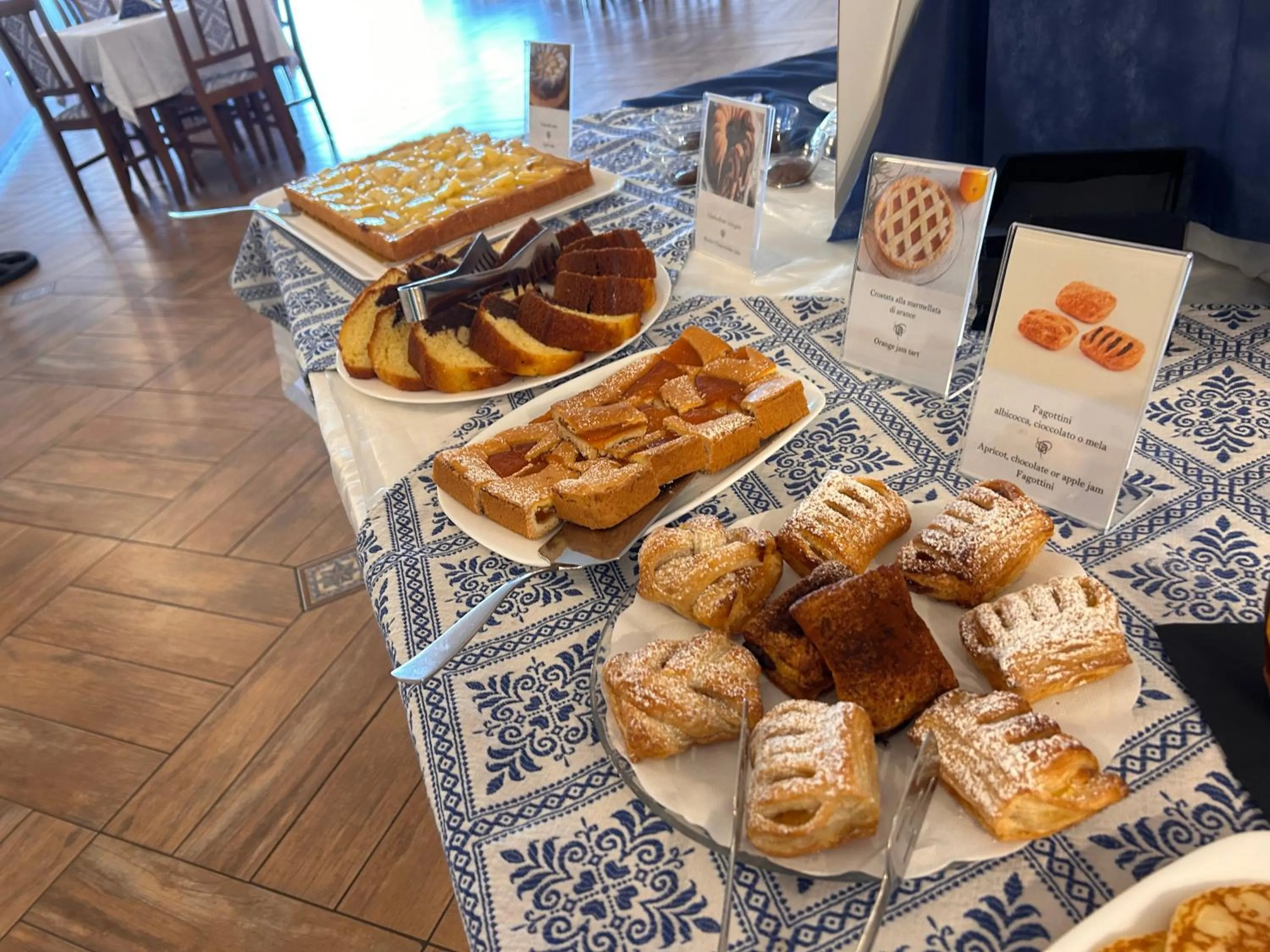 Breakfast in La Rosa Hotel - Selinunte