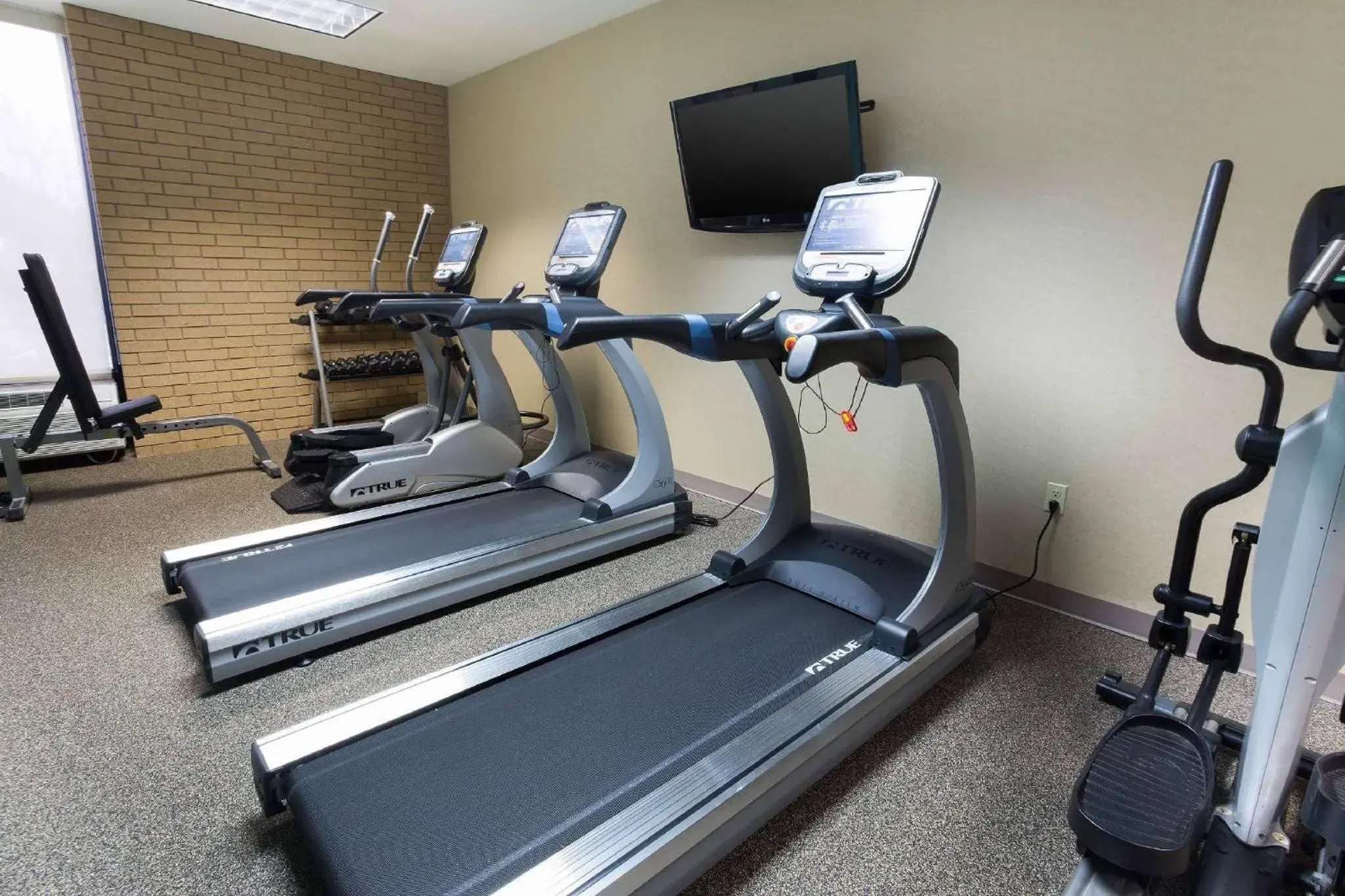 Fitness centre/facilities in Drury Inn & Suites Houston Sugar Land Fitness centre/facilities in Drury Inn & Suites Houston Sugar Land