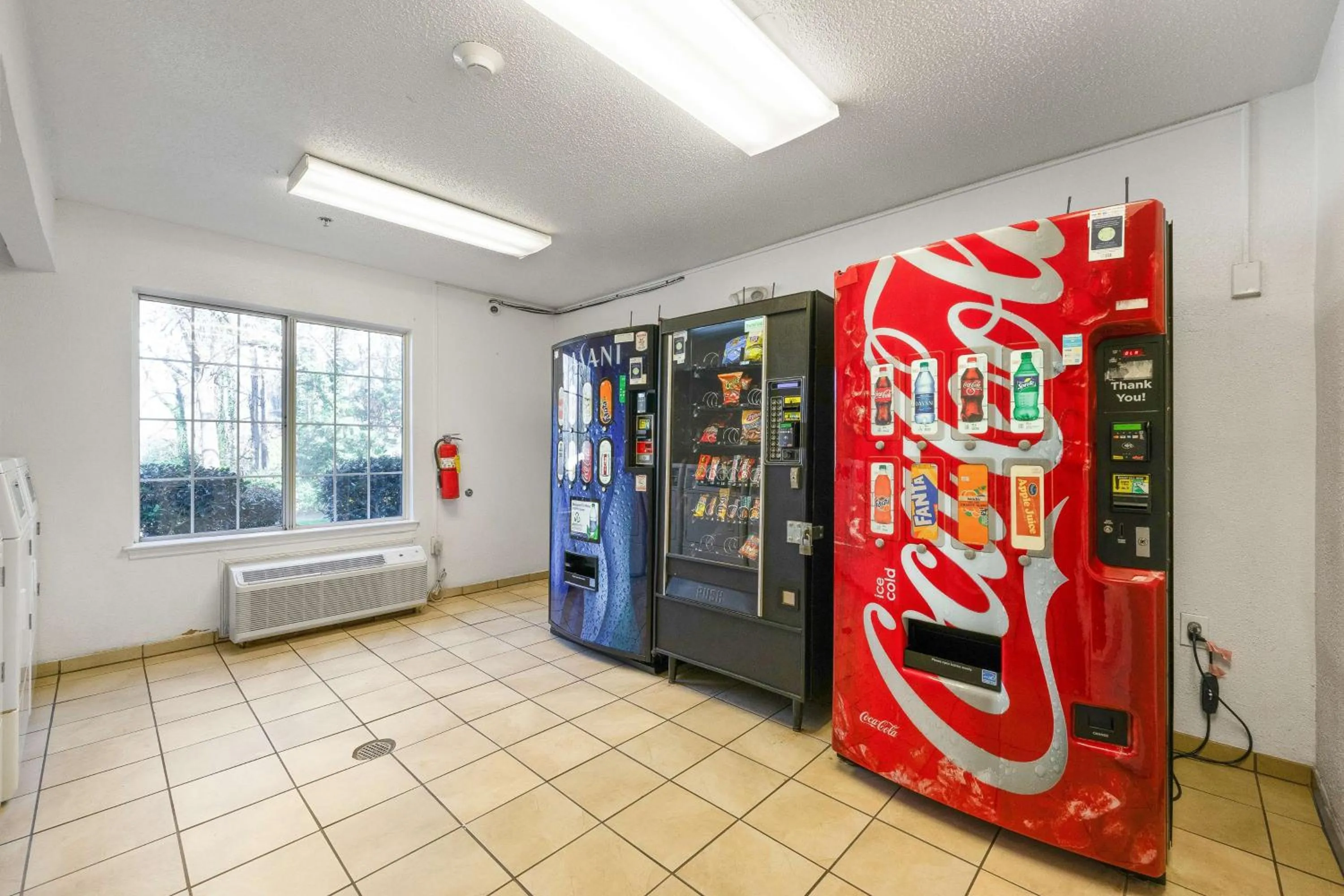 Property building in Studio 6-Tucker, GA - Atlanta Northlake