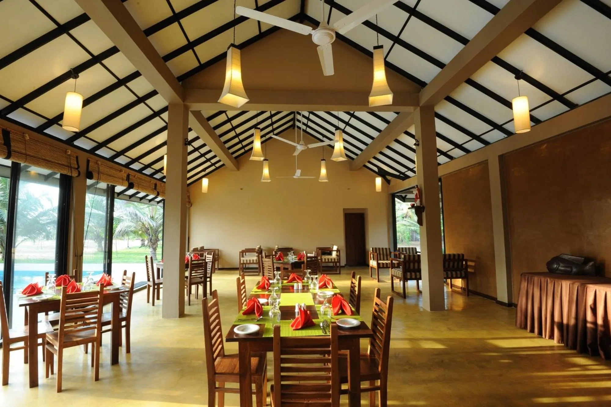 Restaurant/places to eat in Melheim Beach Kalpitiya