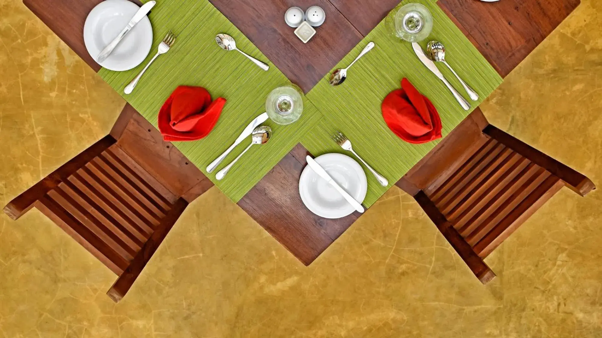 Restaurant/places to eat in Melheim Beach Kalpitiya Restaurant/places to eat in Melheim Beach Kalpitiya