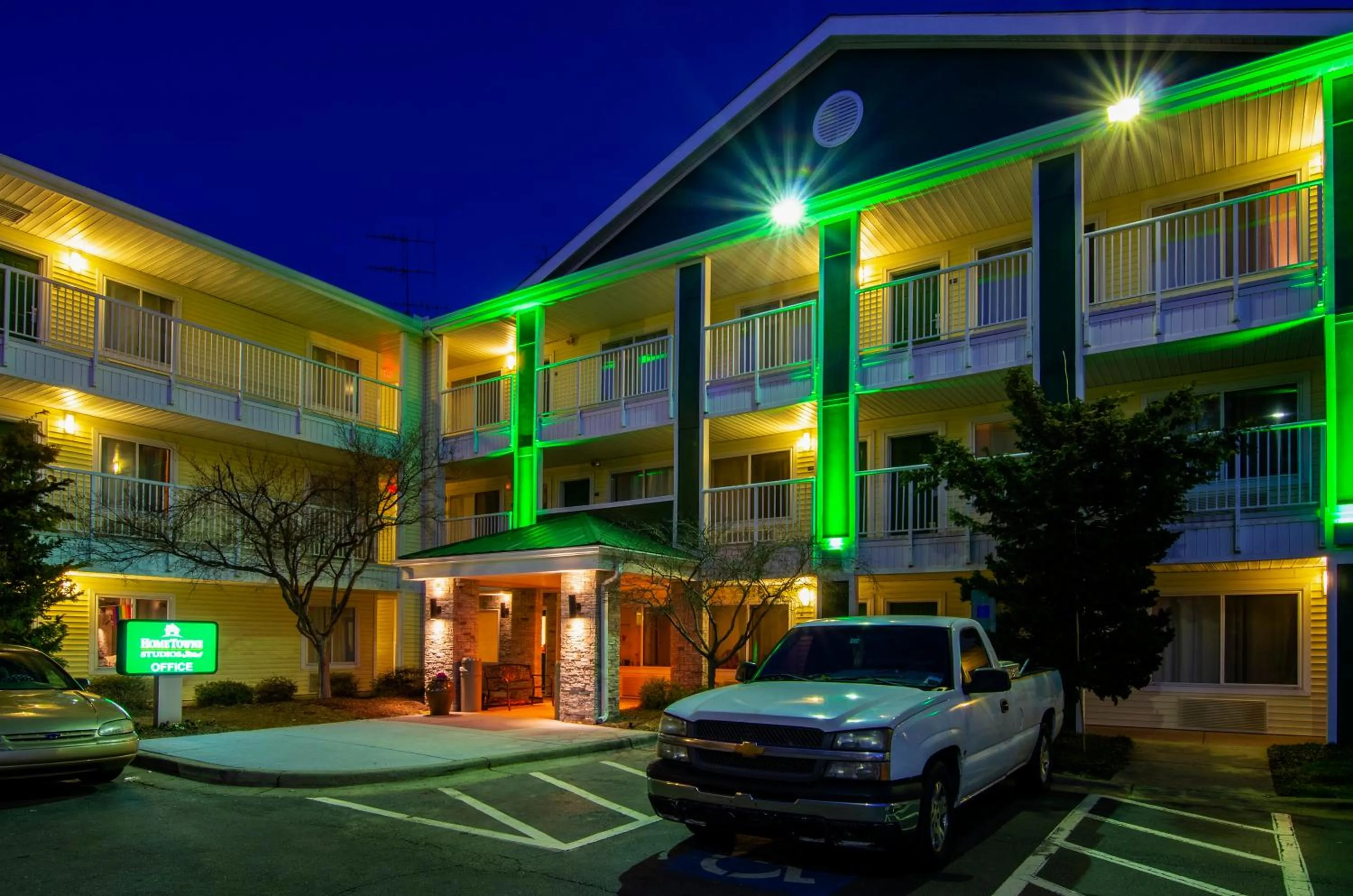 Property building in HomeTowne Studios by Red Roof Winston-Salem - University Pkwy