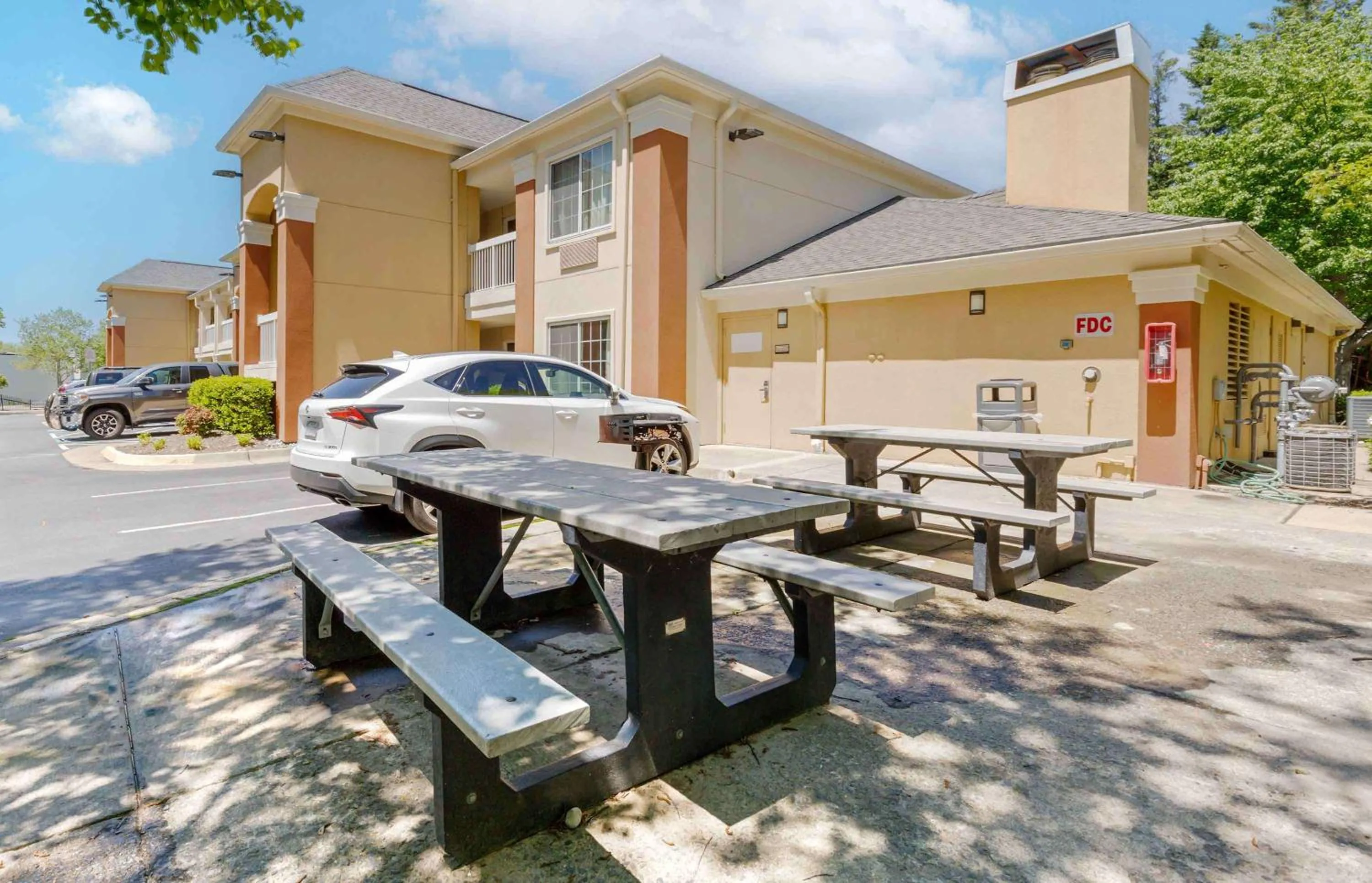 Property building in Extended Stay America Suites - Washington, DC - Fairfax - Fair Oaks