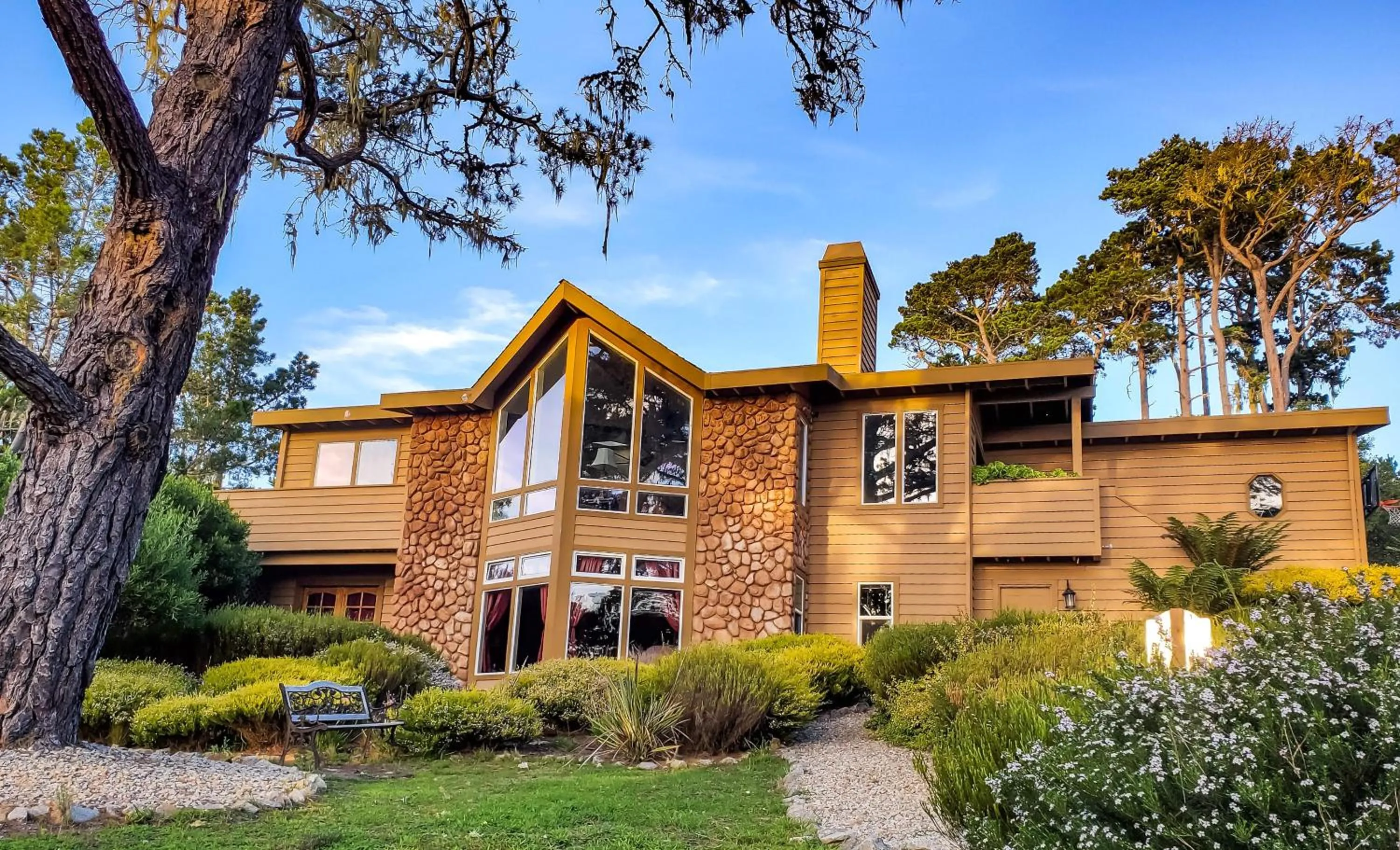 LX18: Golfer's Dream Retreat Estate