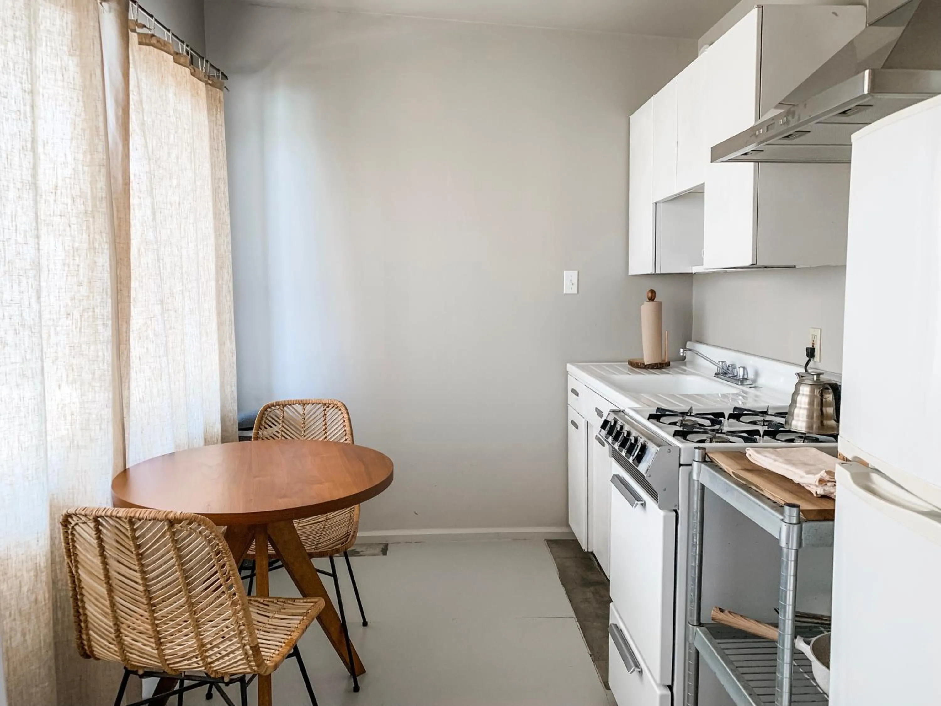 Kitchen or kitchenette in Miracle Manor Boutique Hotel & Spa