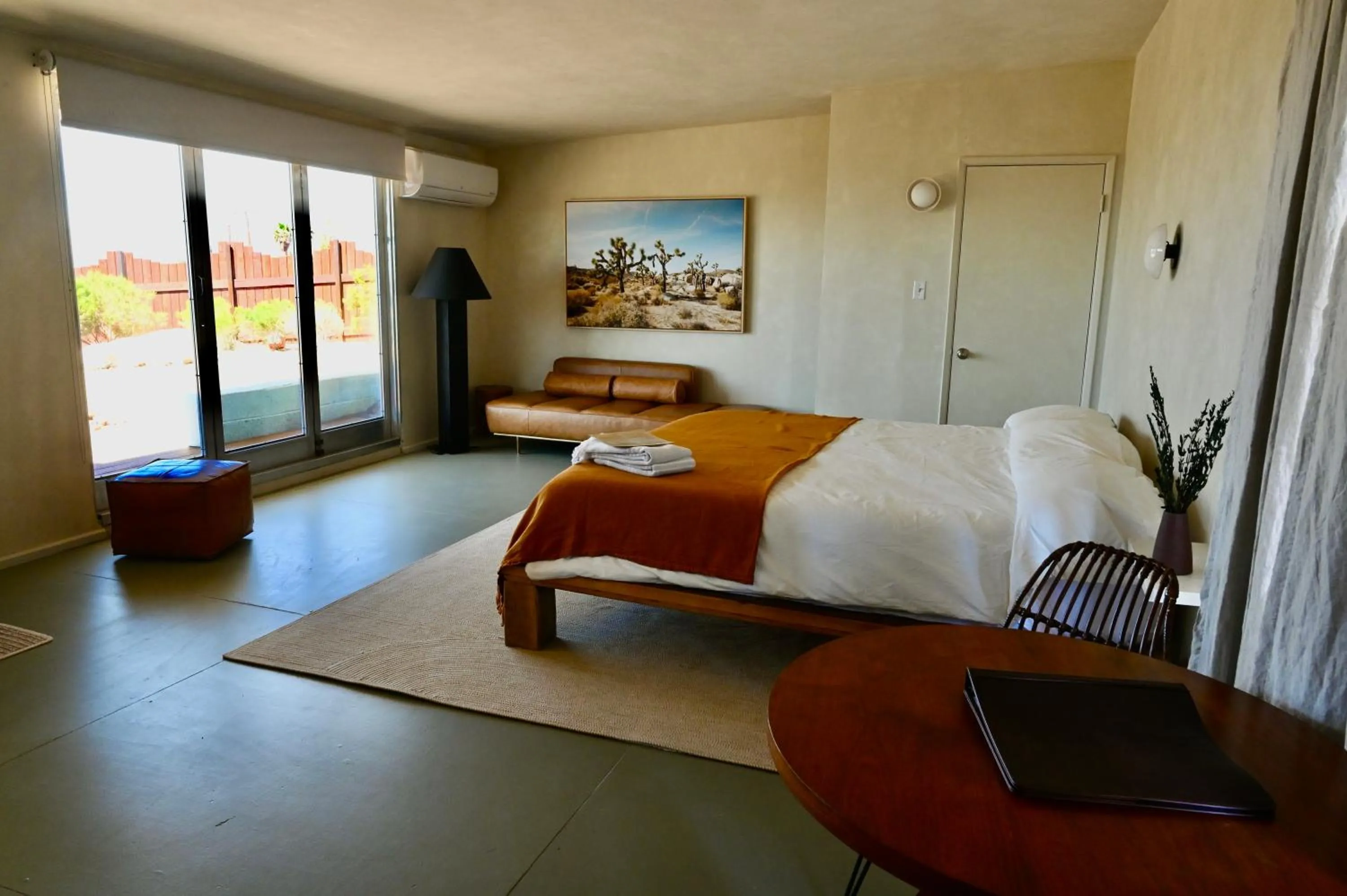 Shower, Bed in Miracle Manor Boutique Hotel & Spa