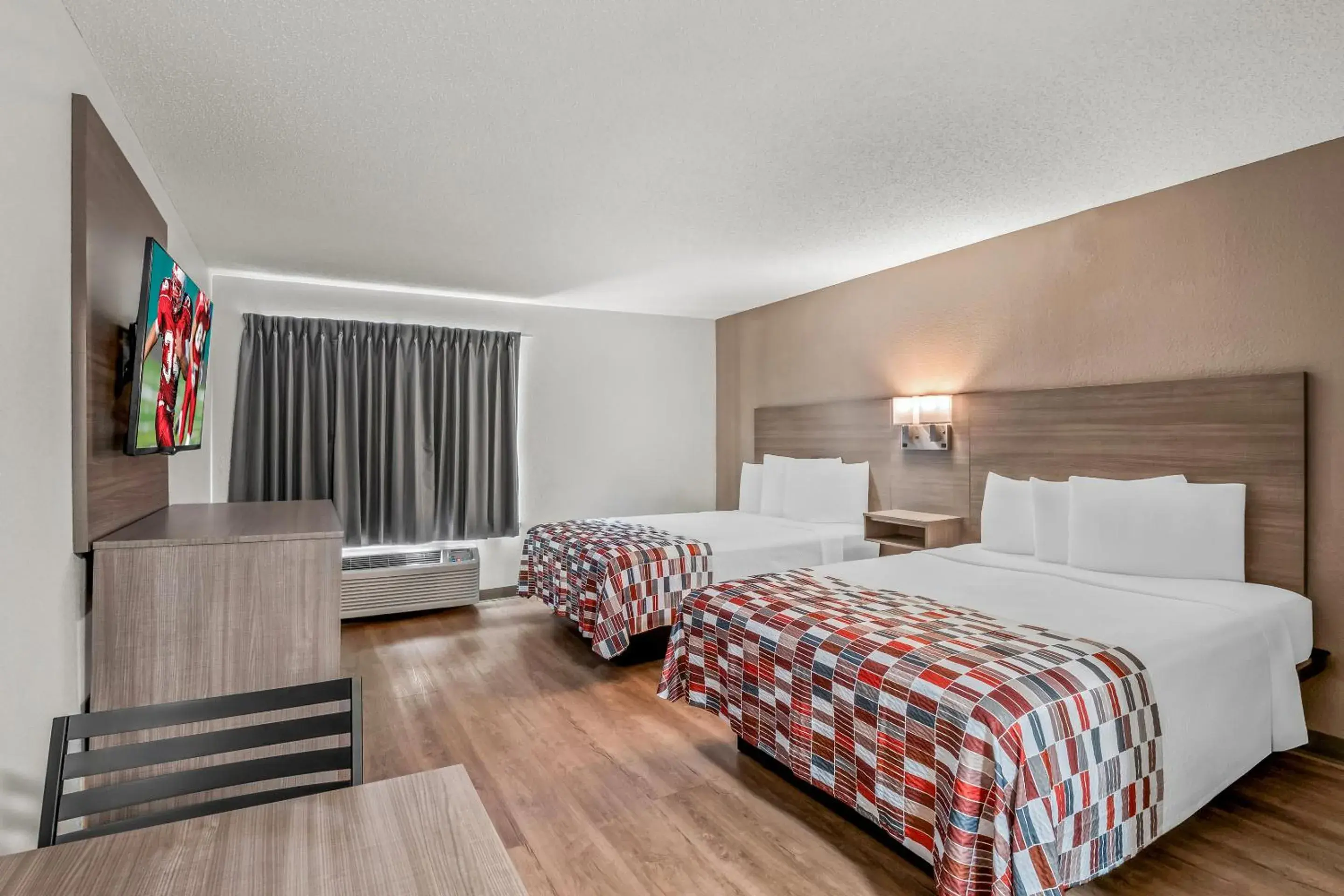 Bedroom, Bed in Red Roof Inn Southfield Bedroom, Bed in Red Roof Inn Southfield